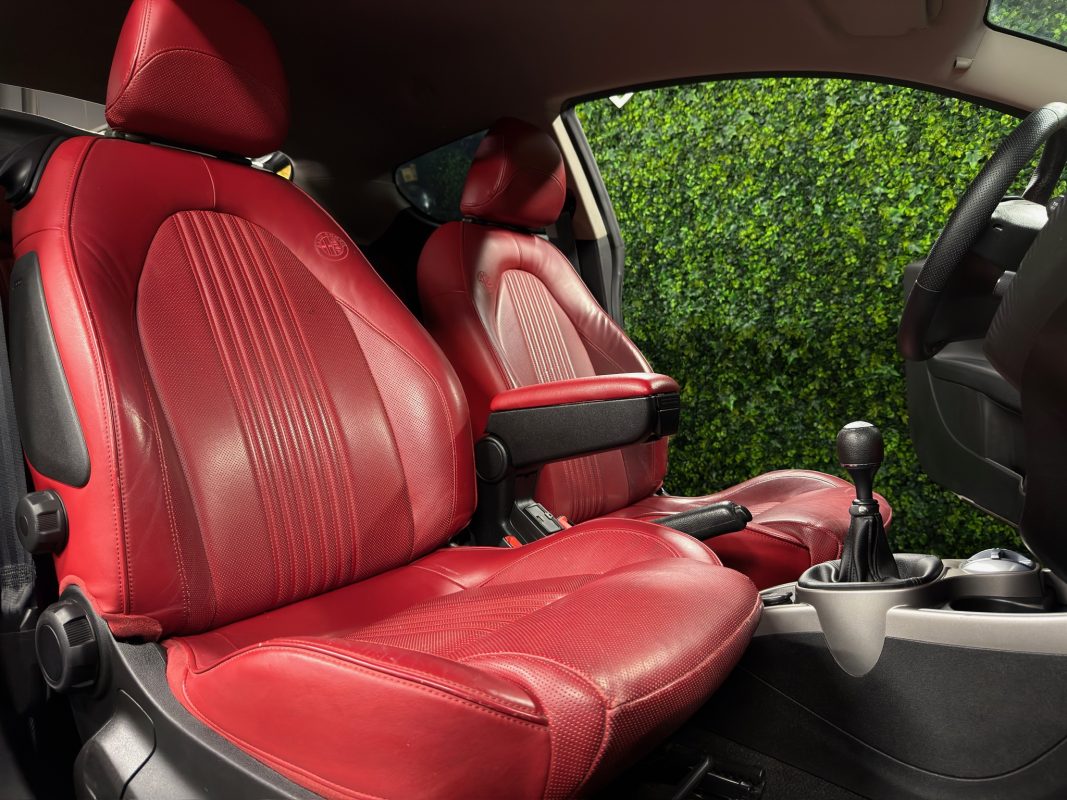 Alfa Romeo Mito Phase 2 EXCLUSIVE 1.4 TB MultiAir 135 S&S 1ERE MAIN INTERIEUR CUIR - GARANTIE 1 AN