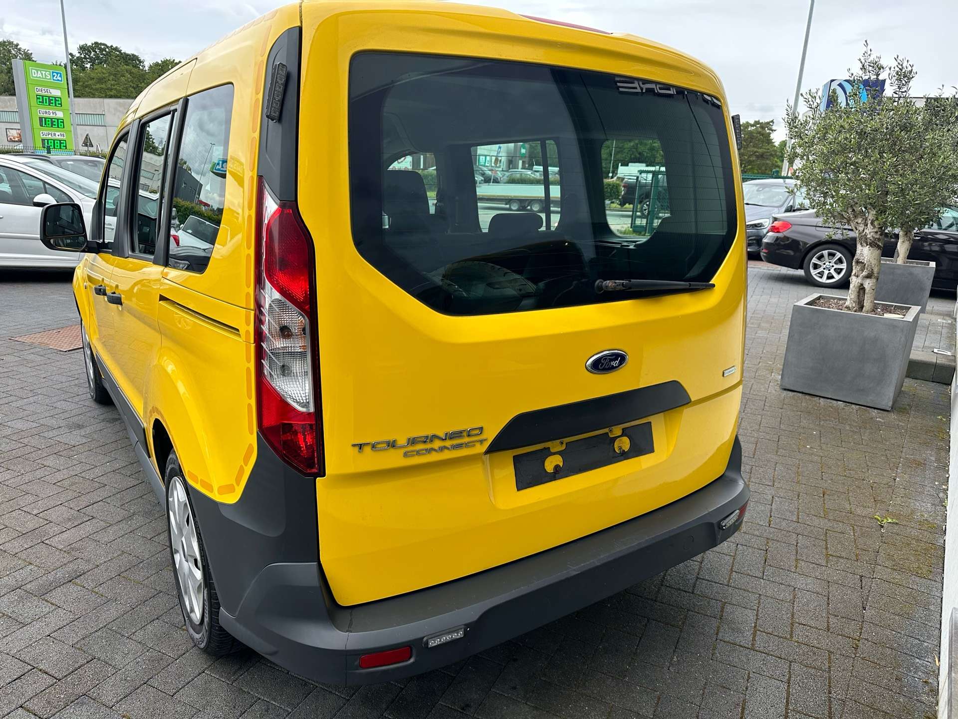 Ford Tourneo Connect 1.0 EcoBoost. Airco 5 Places 150000 km
