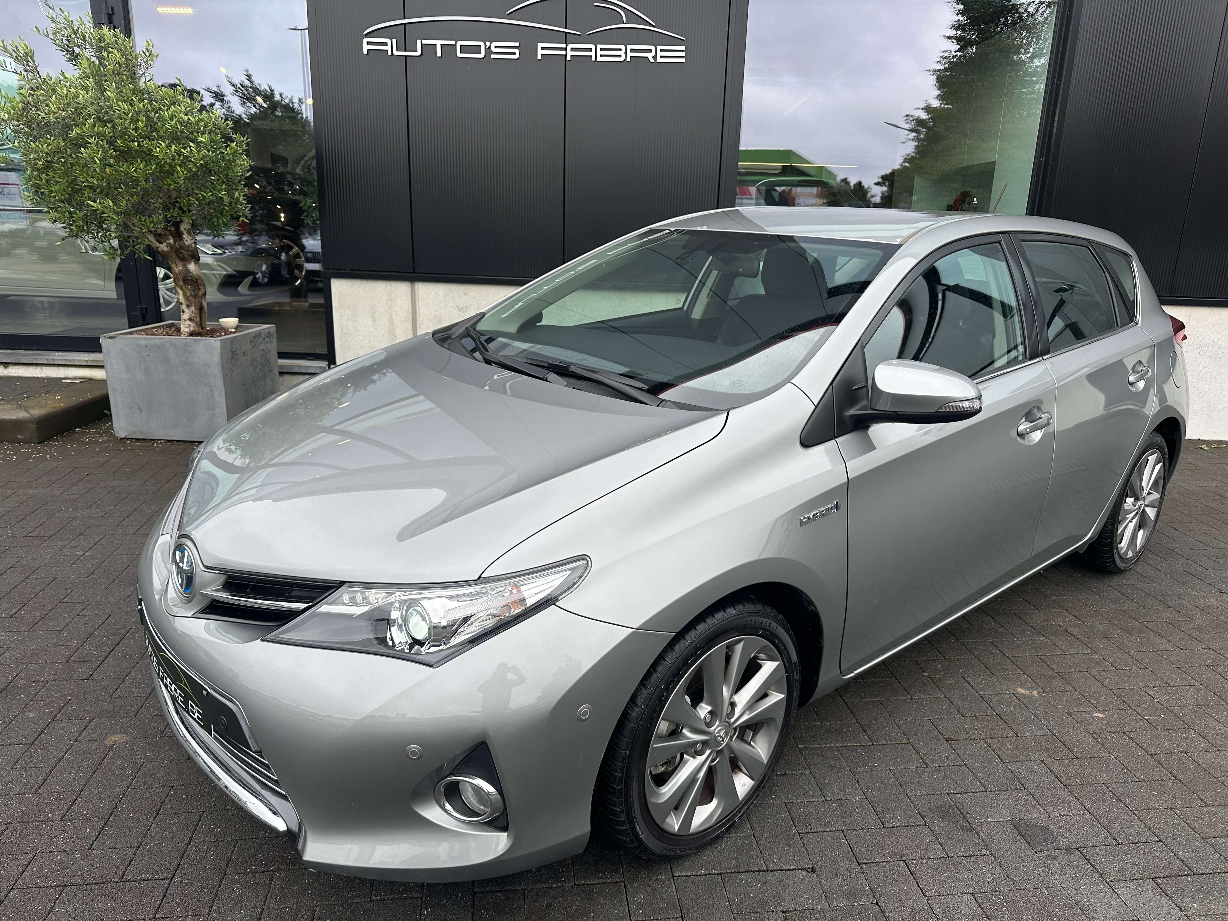 Toyota Auris 1.8i Hybride HSD Premium CVT 20000km
