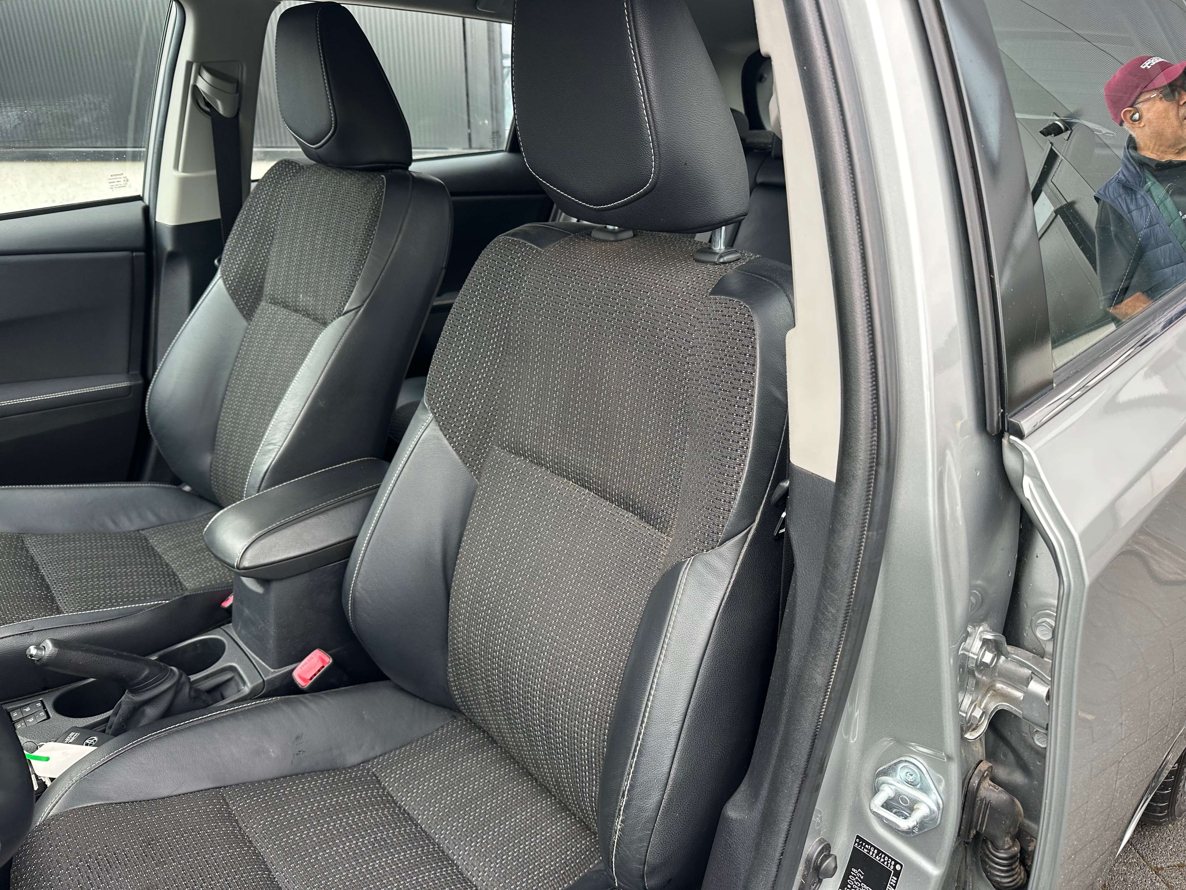 Toyota Auris 1.8i Hybride HSD Premium CVT 20000km