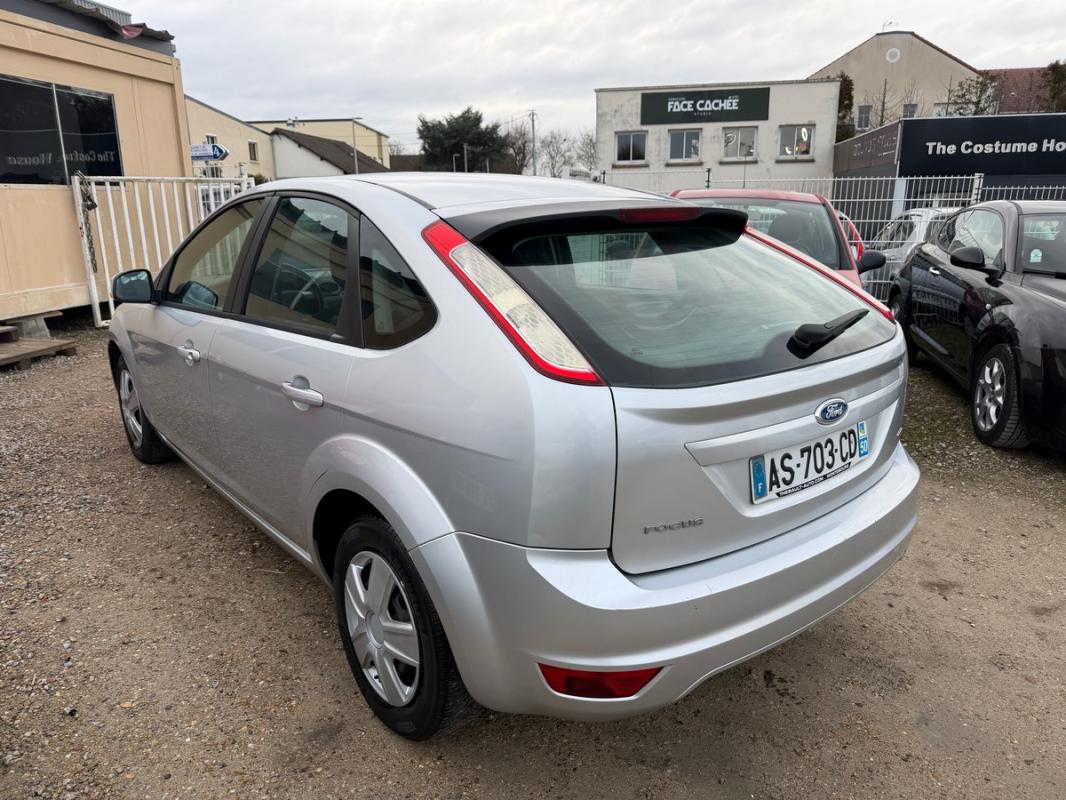 Ford Focus 1.6 TDCI 90CH REVISEE 2 INJECTEURS A PREVOIR