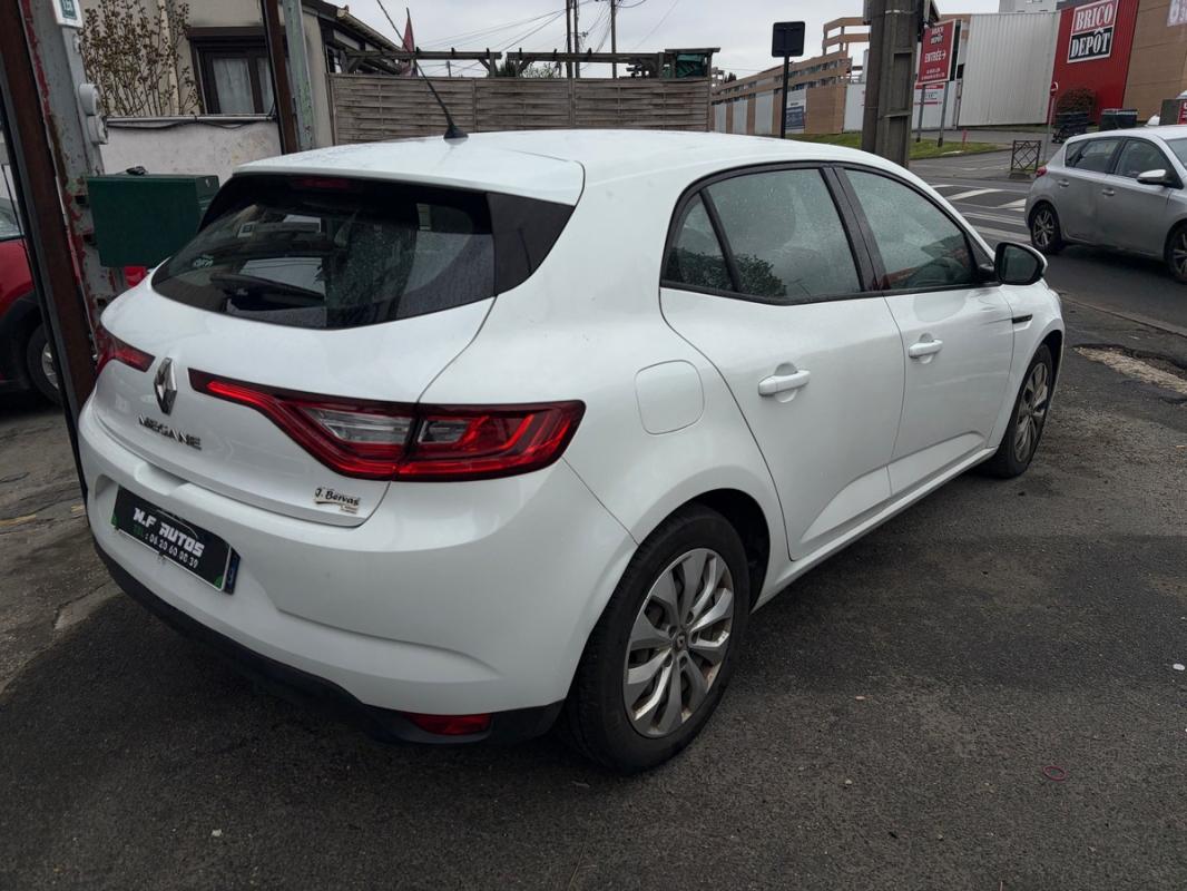 Renault Megane IV 2017 1.5L dCi ENERGY LIFE GPS RÉGULATEUR USB BLUETOOTH RADAR