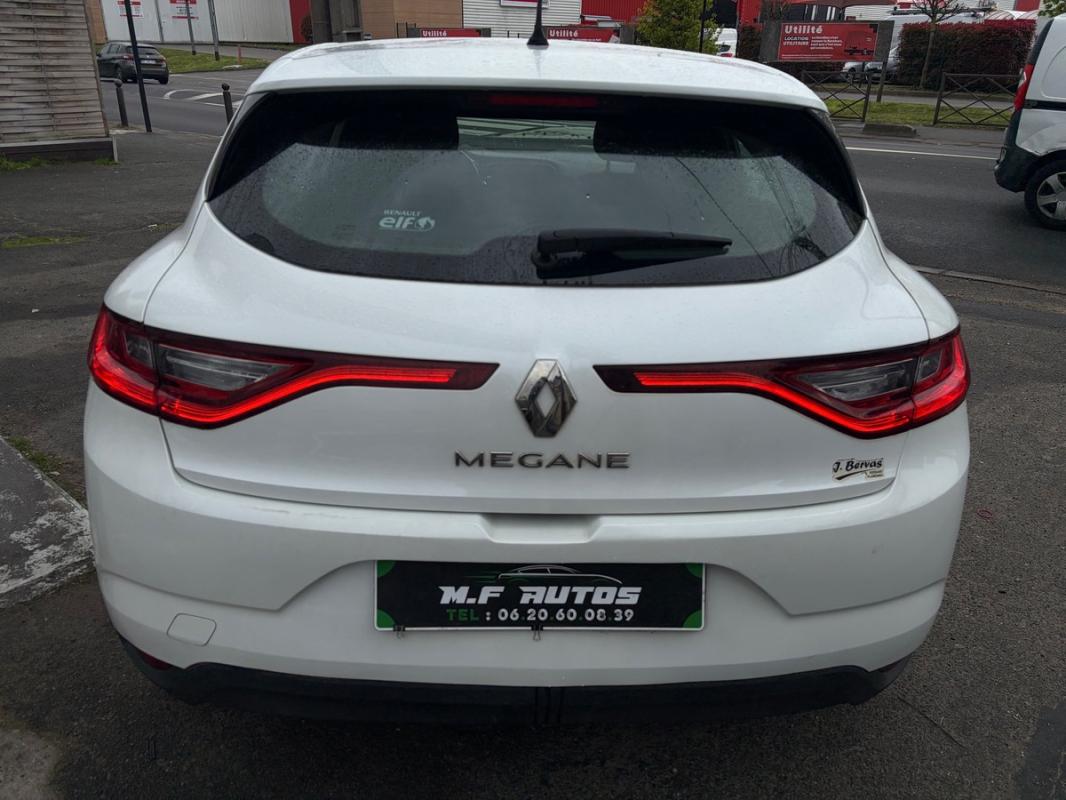 Renault Megane IV 2017 1.5L dCi ENERGY LIFE GPS RÉGULATEUR USB BLUETOOTH RADAR