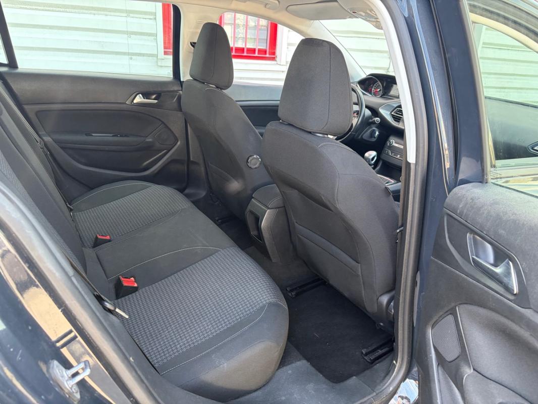Peugeot 308 2018 HDI Active Kit Distribution Faite GPS RADAR RÉGULATEUR BLUETOOTH