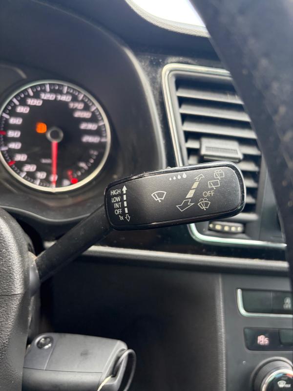 Seat Leon III TDI 2013 TOUT LE SUIVIE D ENTRETIENT RADAR RÉGULATEURS BLUETOOTH PAYER EN 3 Fois