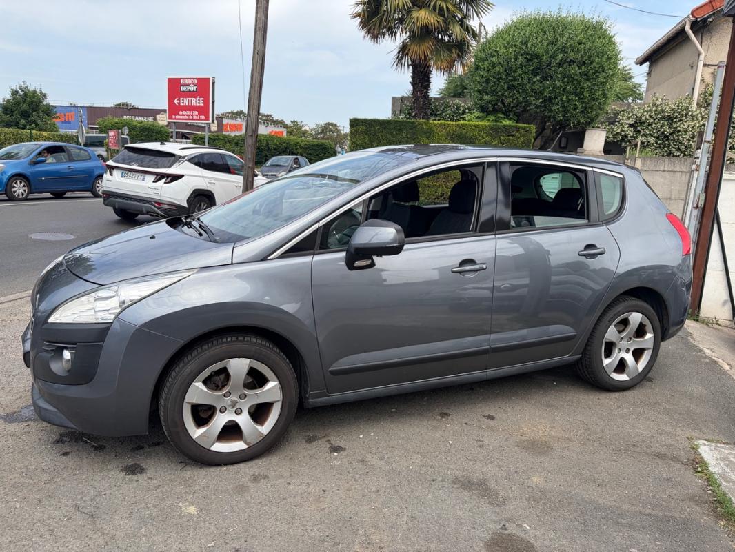 Peugeot 3008 2011 1.6L HDI Confort Pack Carnet d entretient RÉGULATEUR RADARS PAYER EN 3Fois