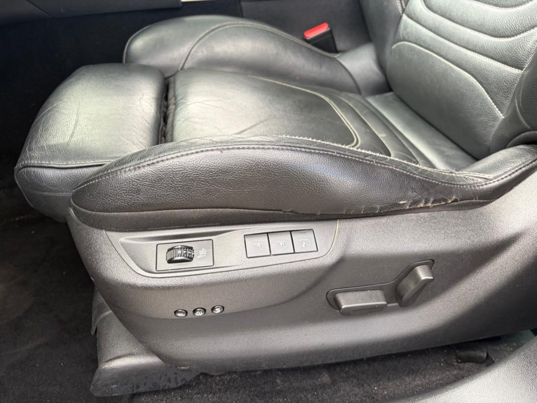 Citroen Ds5 2.0l HDI CUIR MASSANT CHAUFFANT Toit Pano GPS Caméra Bluetooth