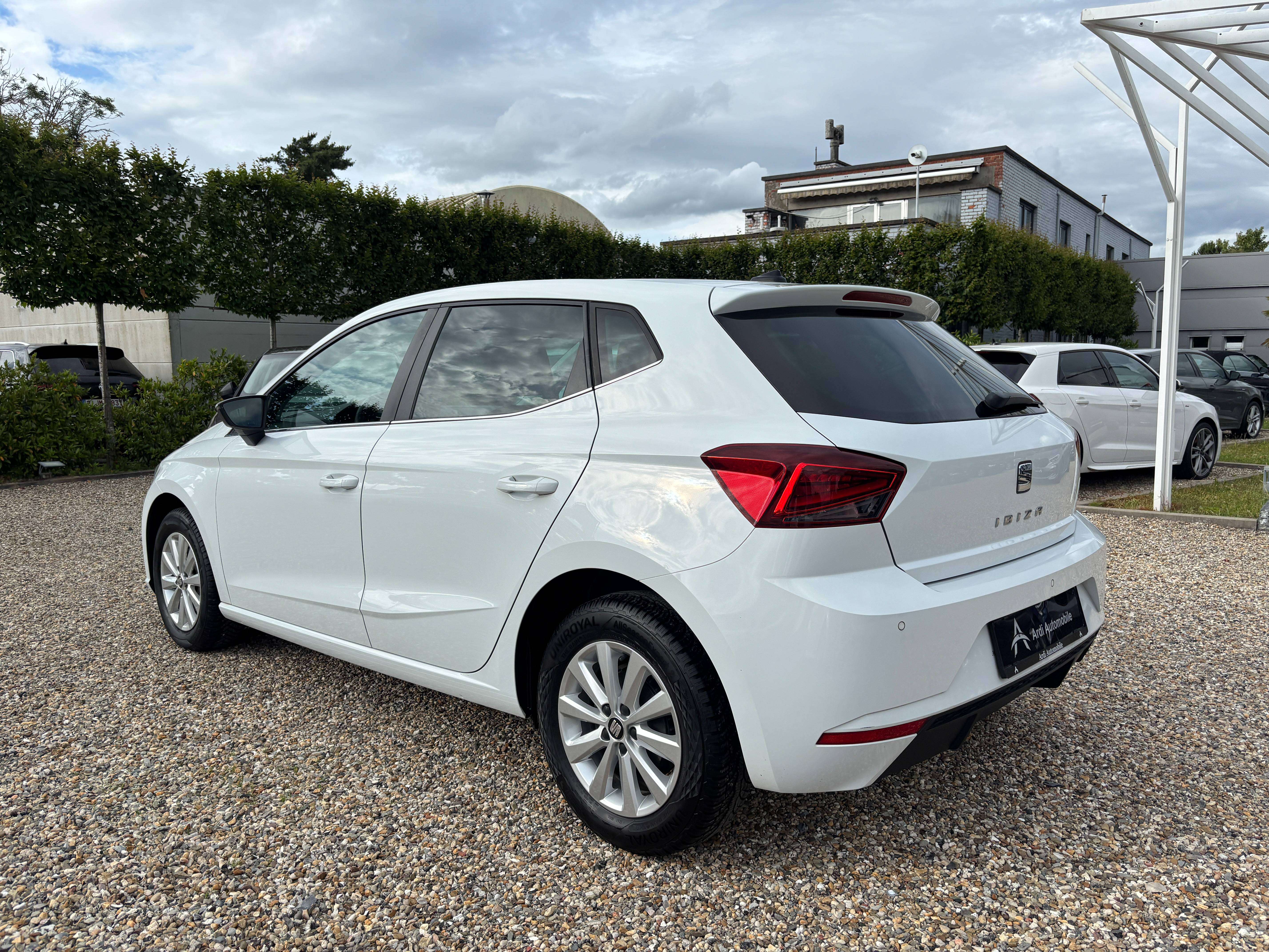 SEAT Ibiza 1.6 TDI *CARPLAY*CRUISE CONTROL*LED*1ER PROPRIO*GARANTIE*
