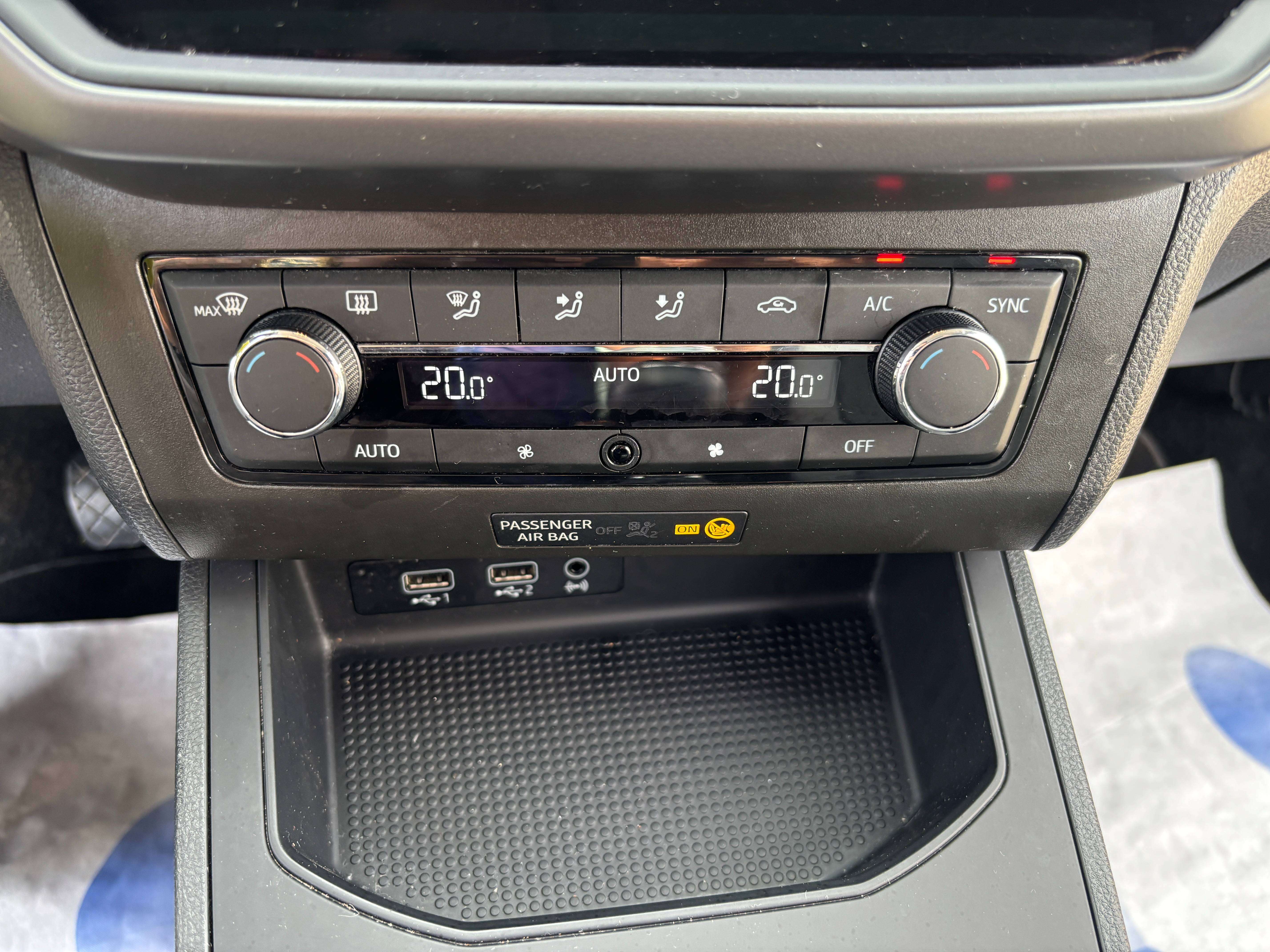 SEAT Ibiza 1.6 TDI *CARPLAY*CRUISE CONTROL*LED*1ER PROPRIO*GARANTIE*