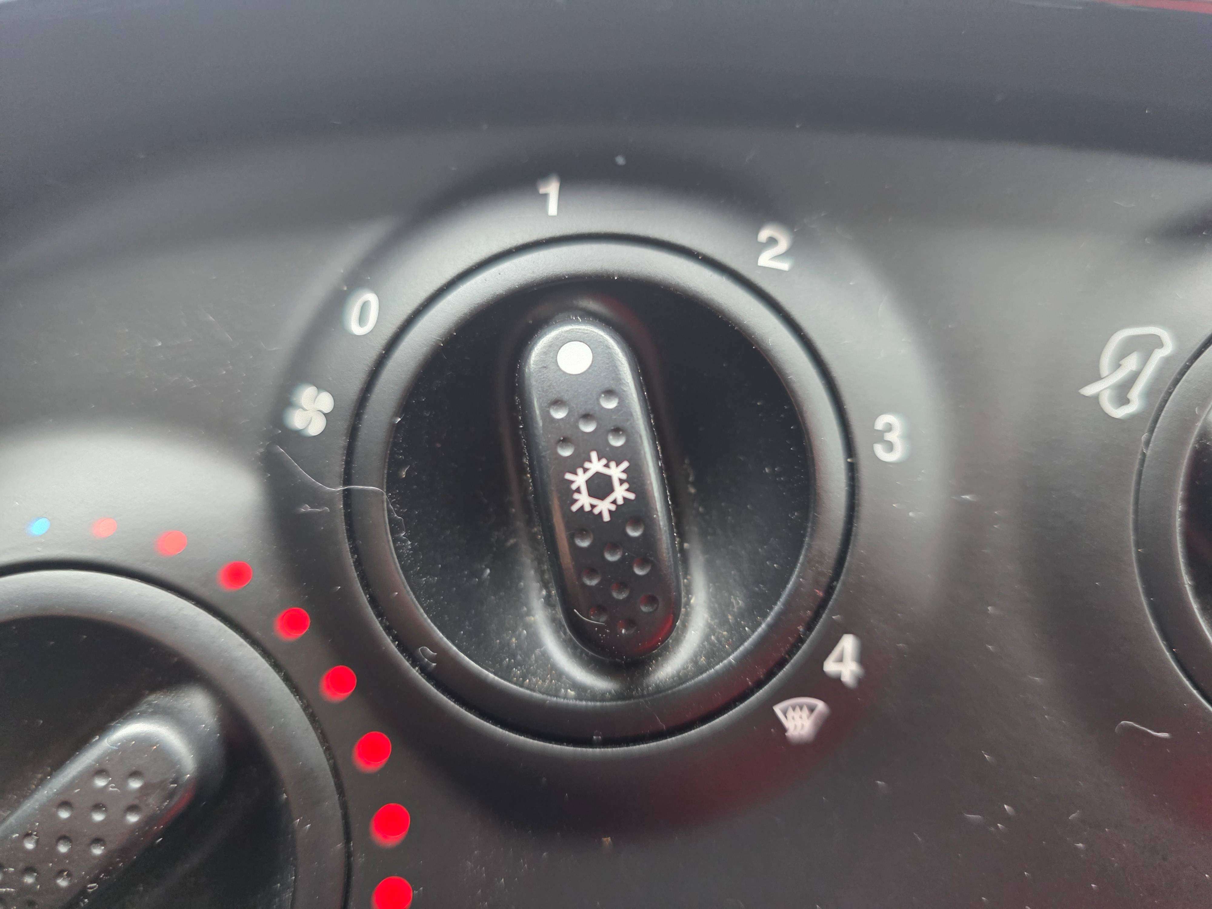 Fiat 500 1.2i Lounge PUR-Start&Stop "AUTOMAAT" 1°EIG. IN ZEER GOEDE STAAT !!