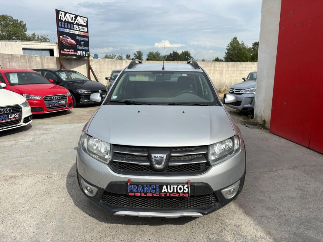 Dacia Sandero Stepway 1.5 DCI 90CH - 1RE MAIN | ENTIÈREMENT RÉVISÉE & GARANTIE 12 MOIS EN EUROPE