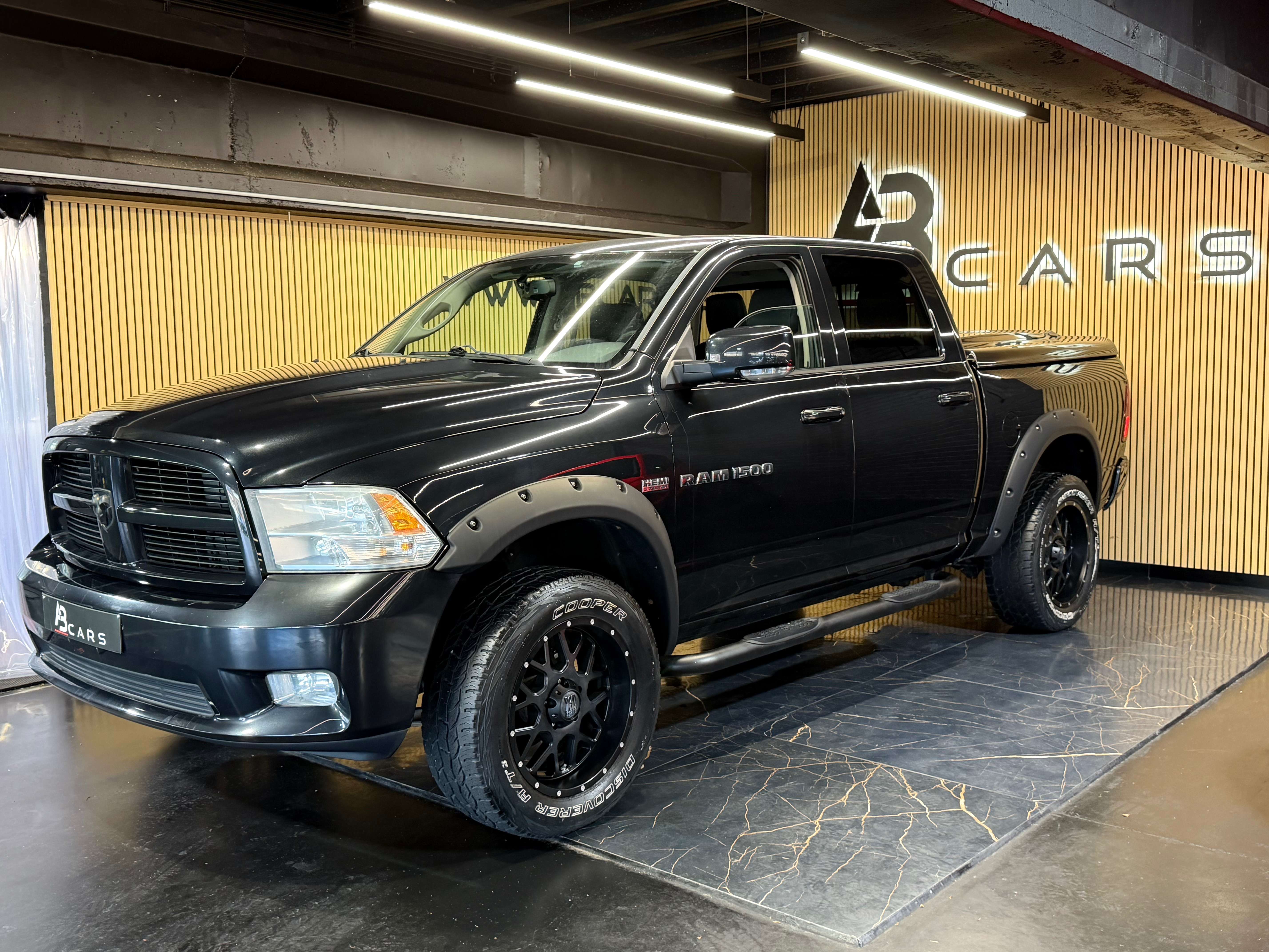 Dodge RAM 1500 HEMI 5.7L 4X4  **LPG - ESSENCE  ** UTILITAIRE ** GARANTIE 12 MOIS **