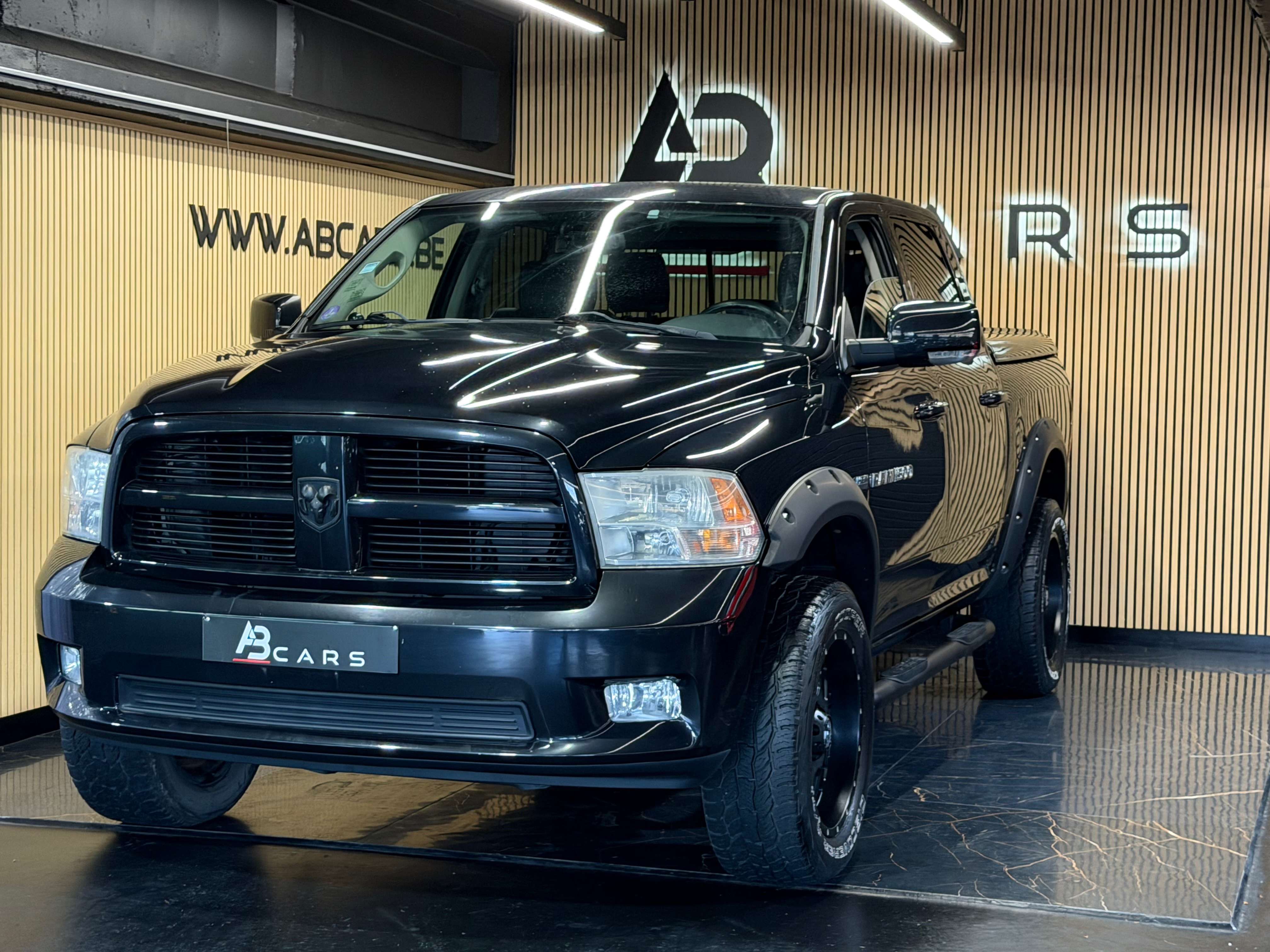 Dodge RAM 1500 HEMI 5.7L 4X4  **LPG - ESSENCE  ** UTILITAIRE ** GARANTIE 12 MOIS **