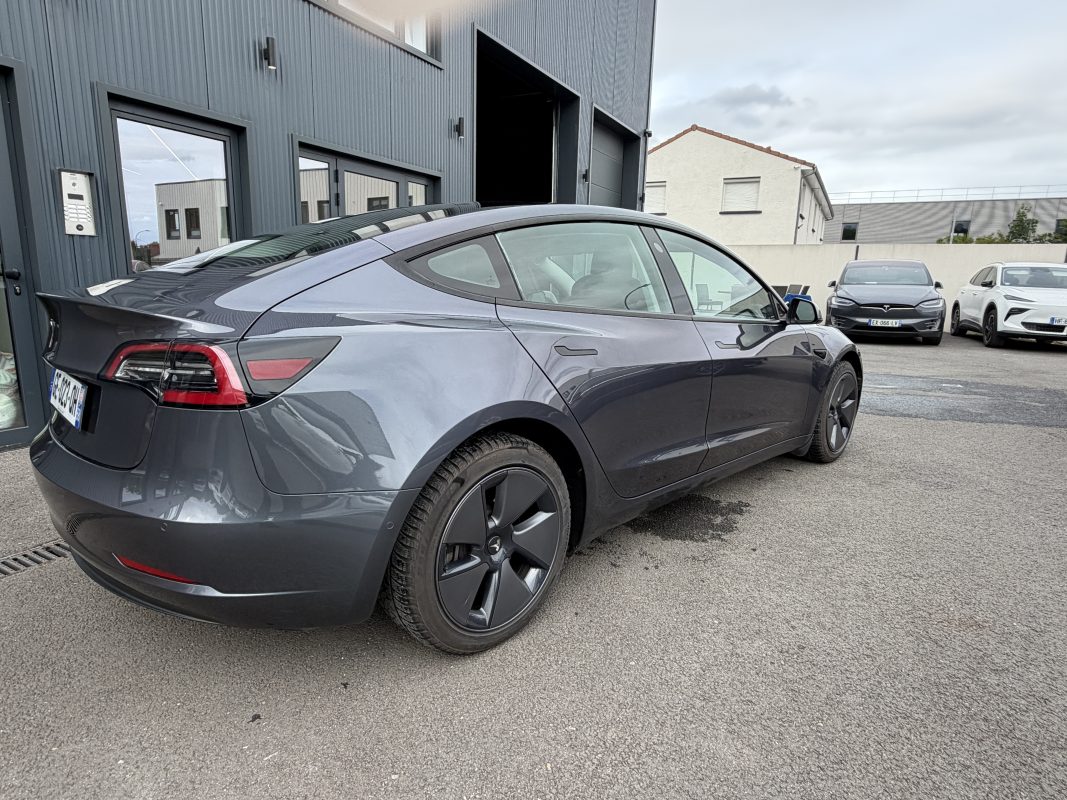 Tesla Model 3 STANDARD PLUSRWD