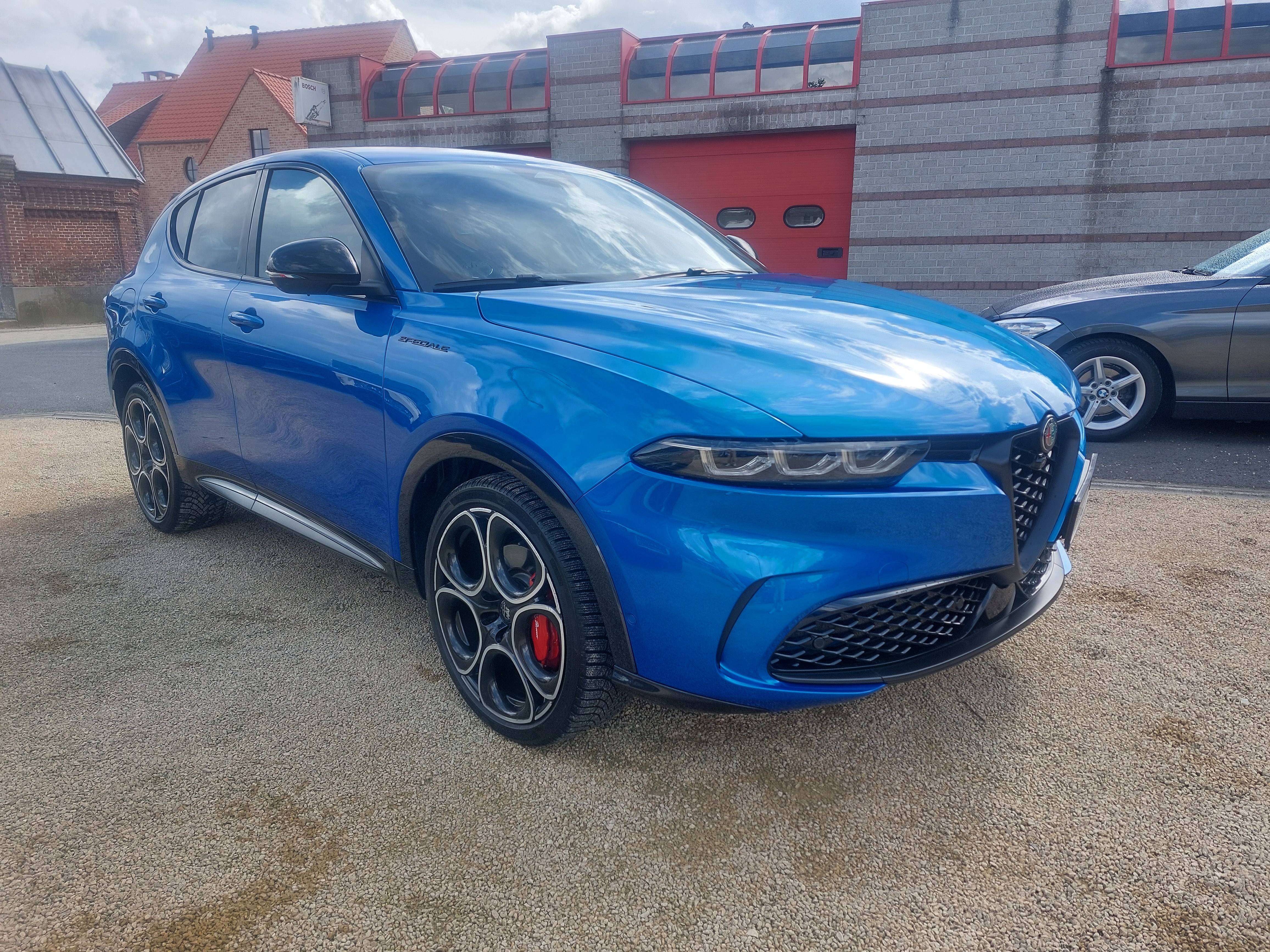 Alfa Romeo Tonale Tonale MHEV 1.5 Veloce (160 pK) * 33.920KM * 20inch velgen * NIEUWSTAAT!!