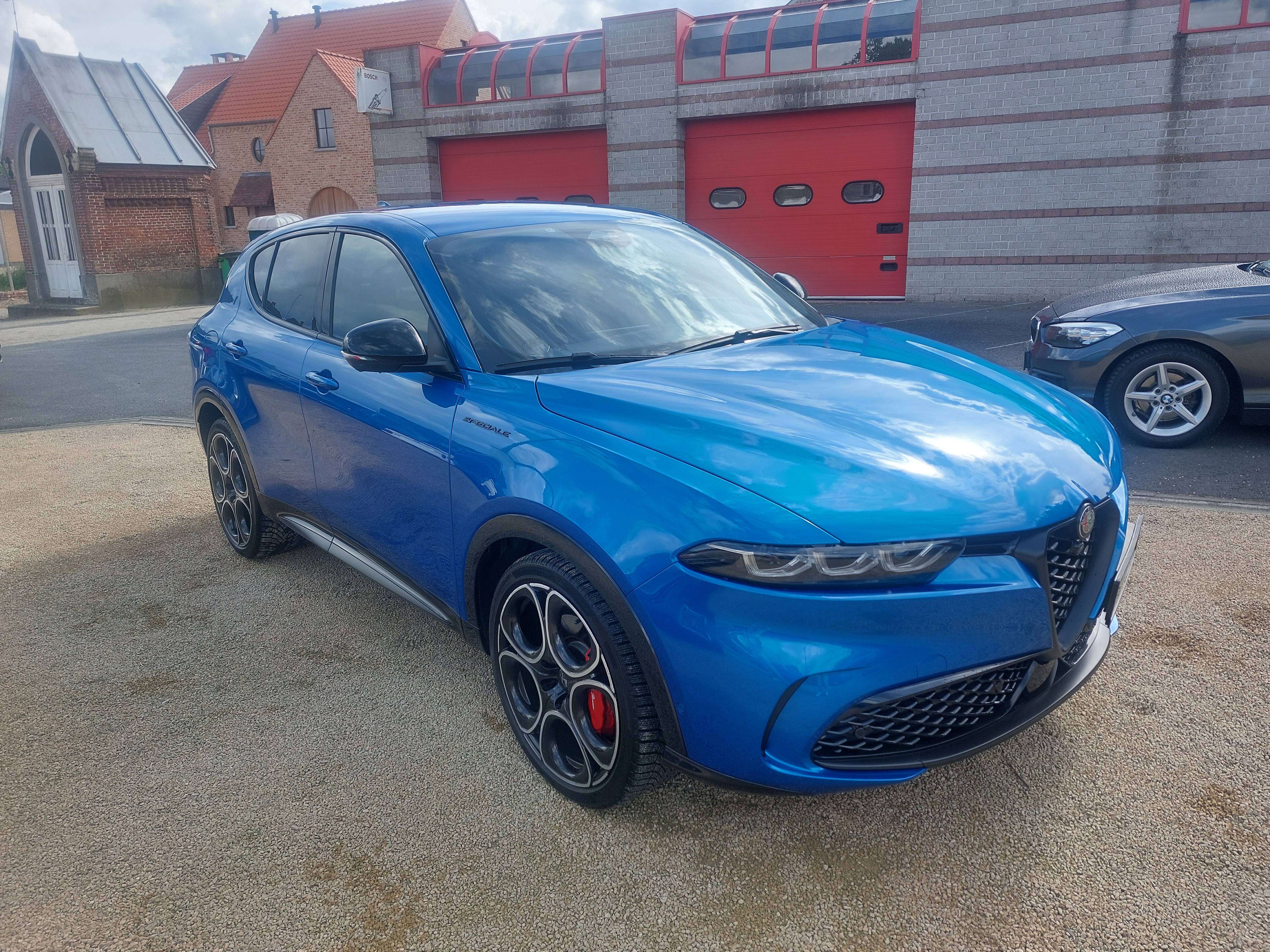 Alfa Romeo Tonale Tonale MHEV 1.5 Veloce (160 pK) * 33.920KM * 20inch velgen * NIEUWSTAAT!!