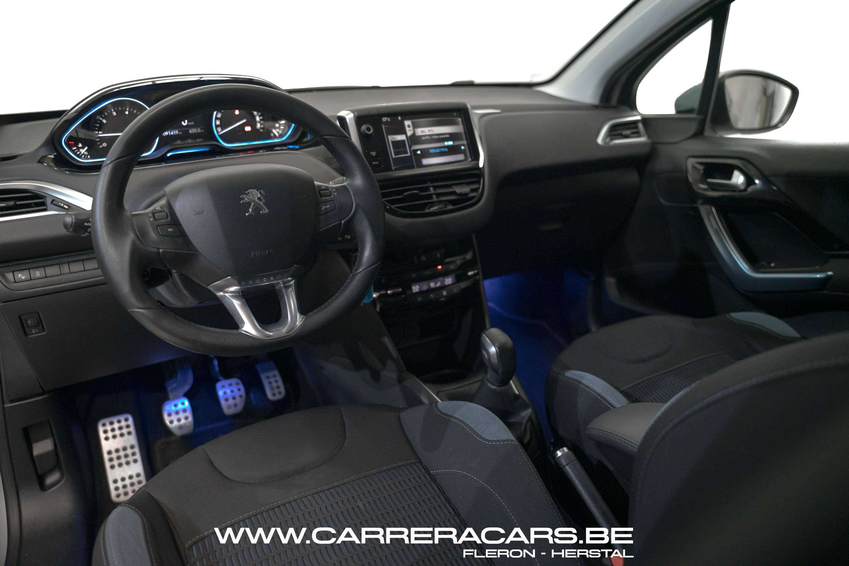 Peugeot 208 1.2i Active*|PDC*CRUISE*CLIMA*ATTELAGE*GARANTIE*|