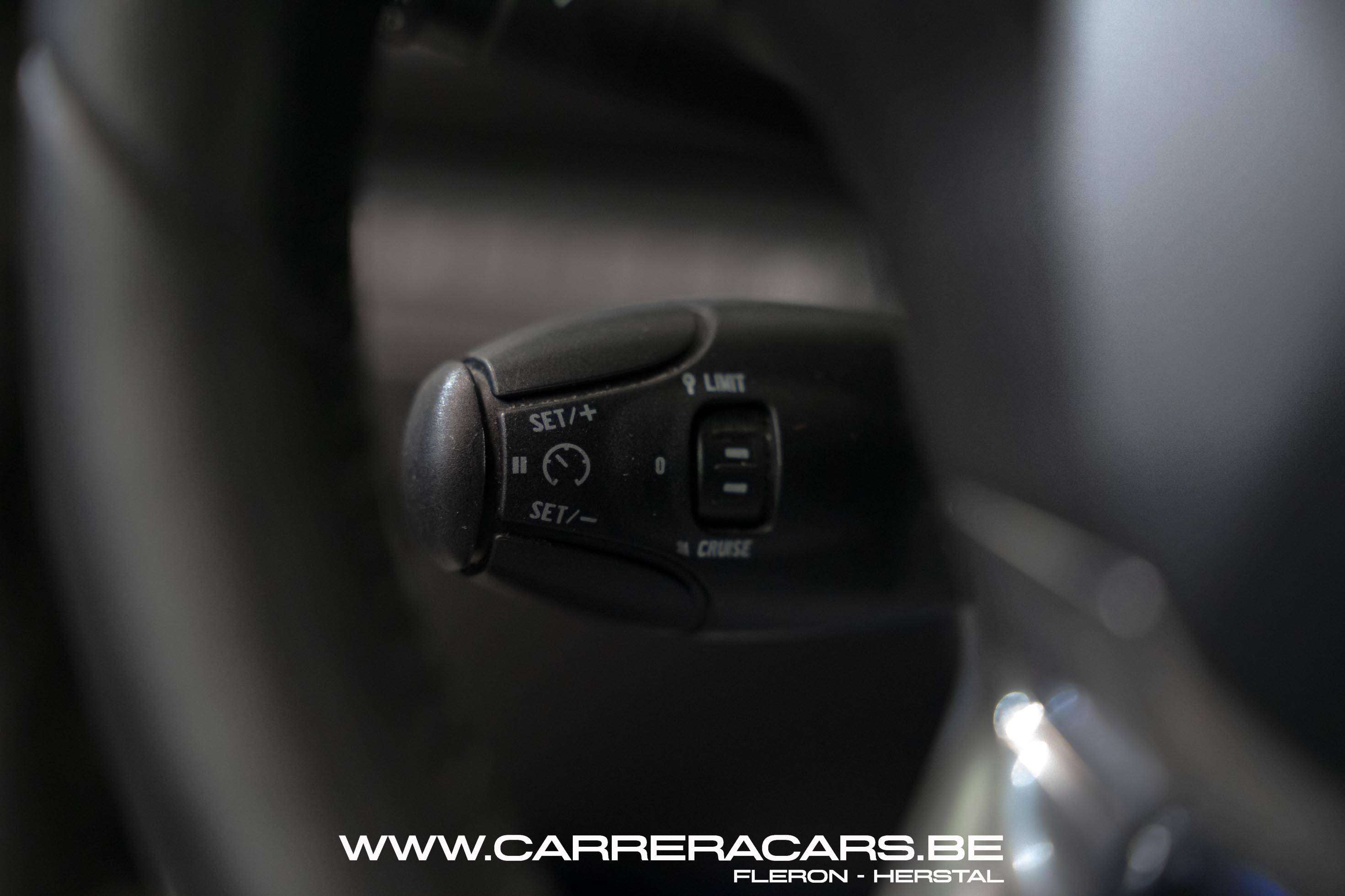 Peugeot 208 1.2i Active*|PDC*CRUISE*CLIMA*ATTELAGE*GARANTIE*|