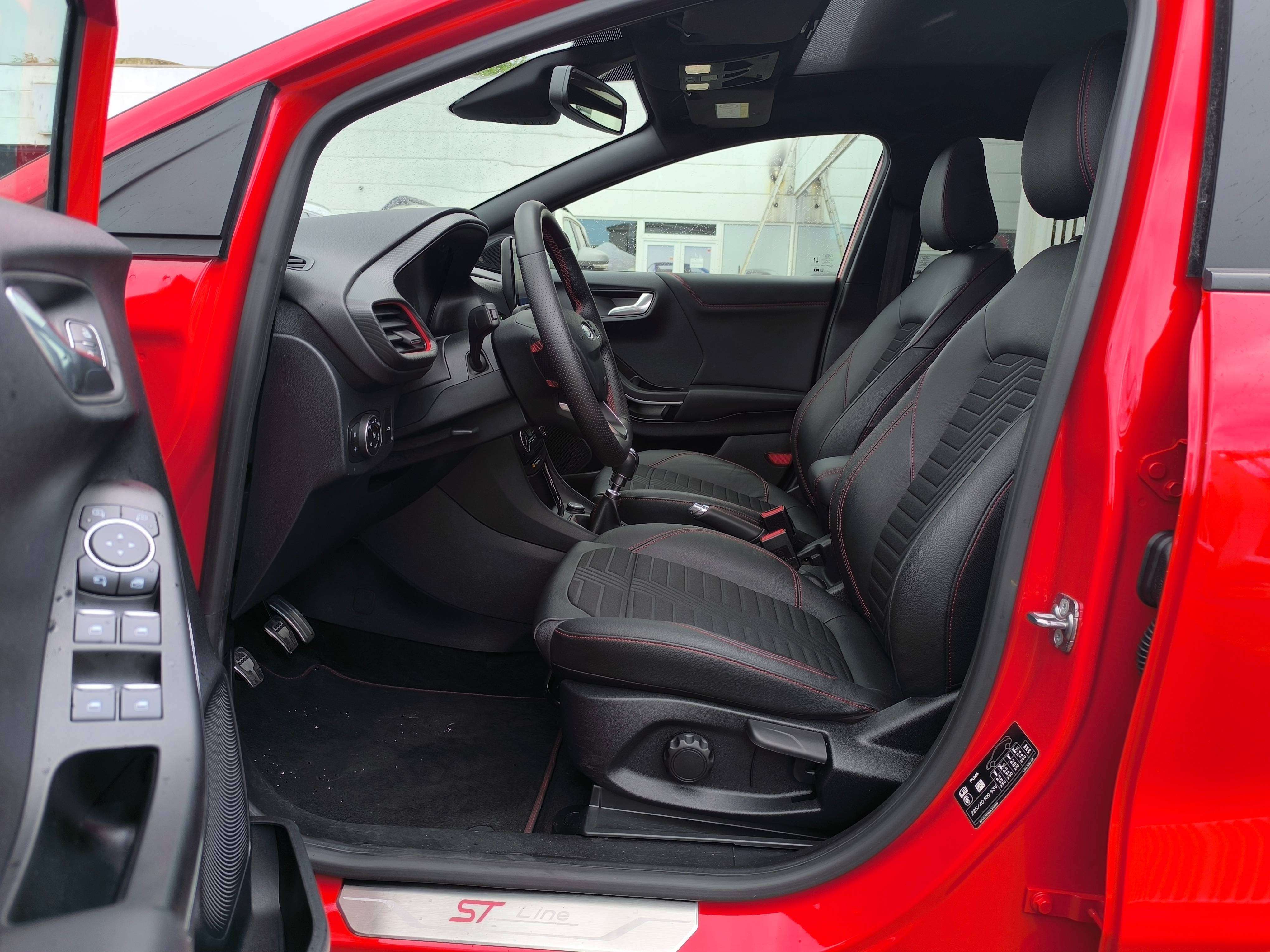Ford Puma 1.0 EcoBoost mHEV ST-Line CLIM GPS XENON TOIT PANORAMIQUE