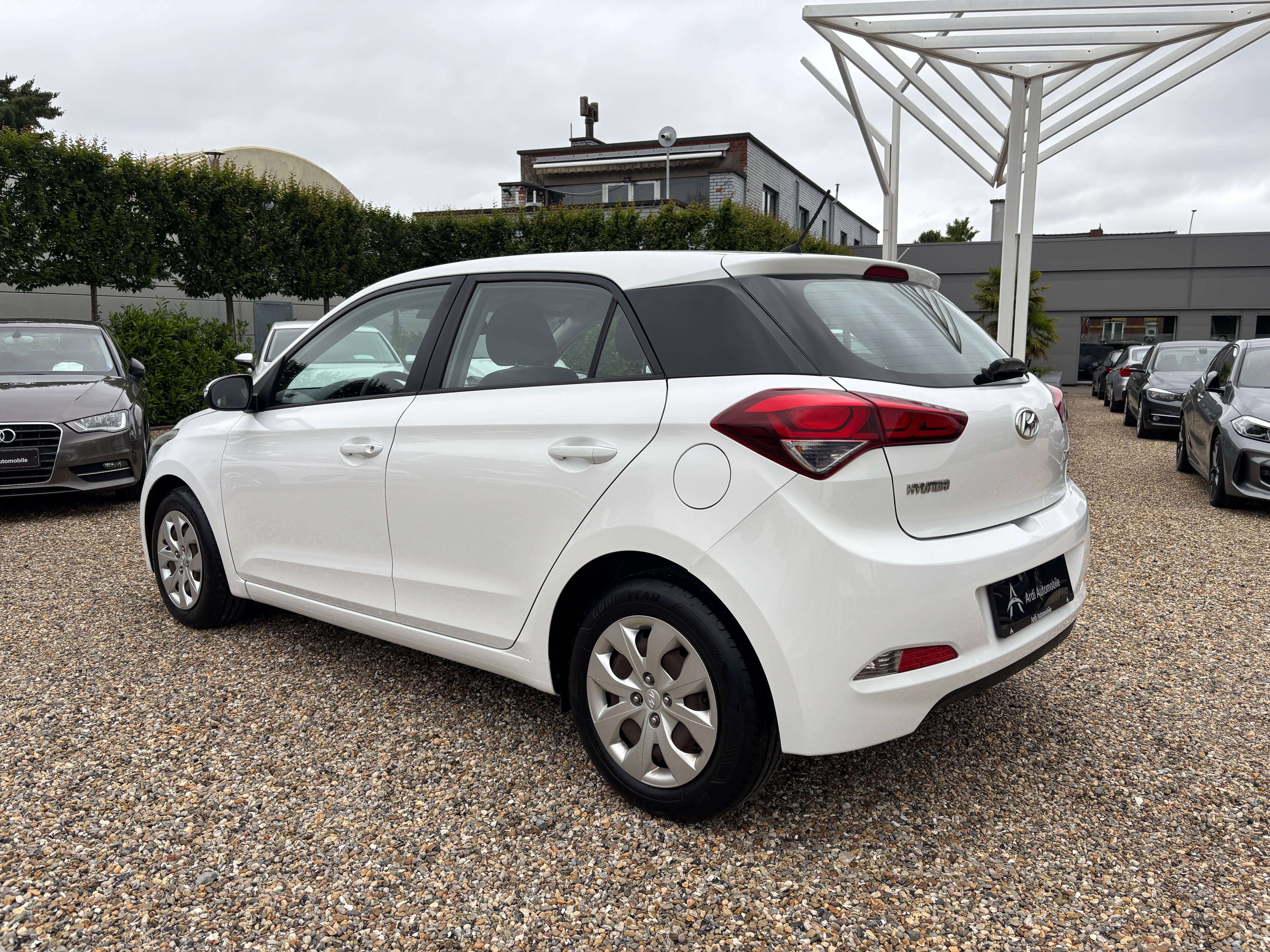 Hyundai i20 1.1 CRDi *AIRCO*BLUETOOTH*GARANTIE*