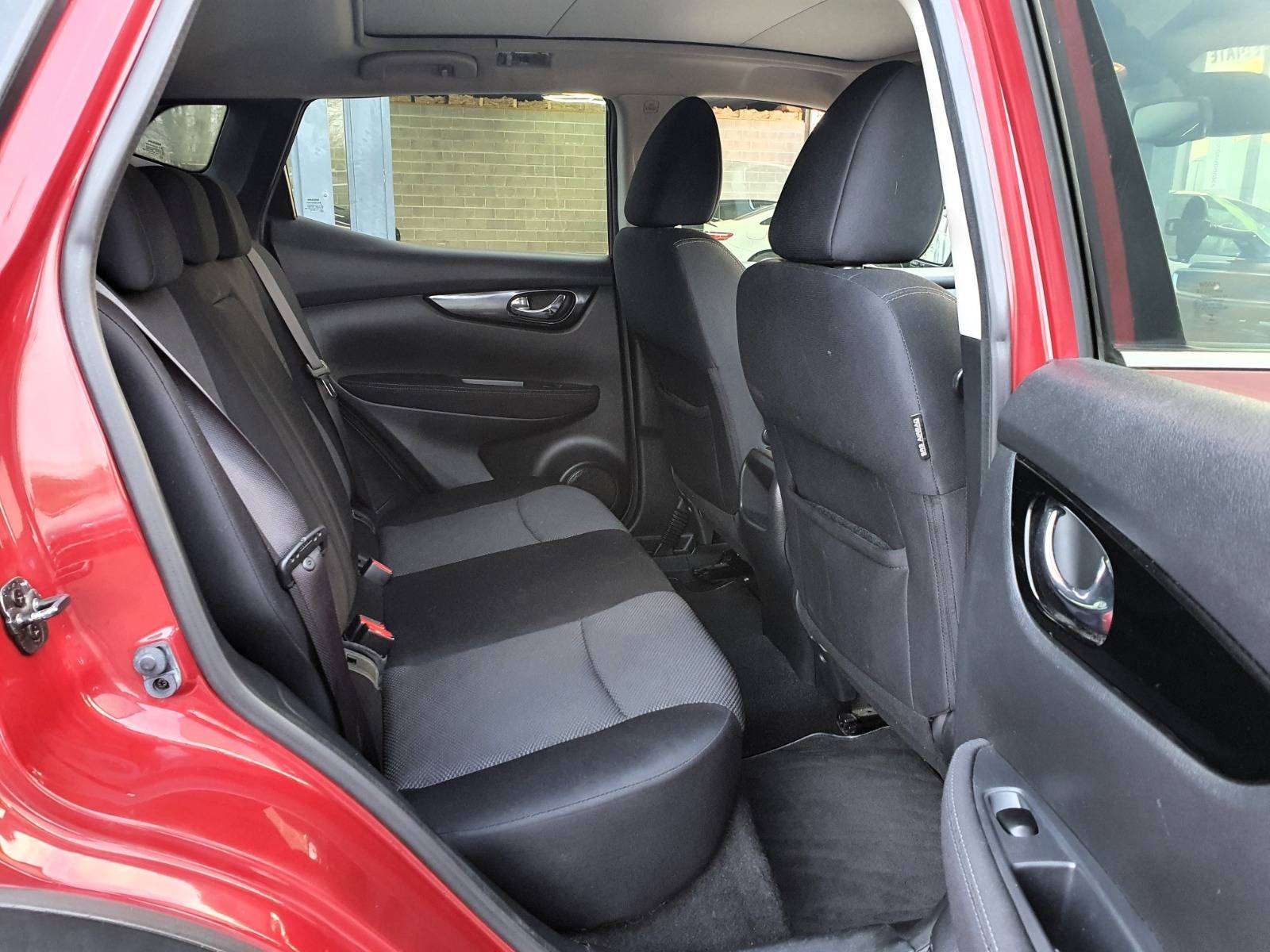 Nissan Qashqai 🟢1.6 DIESEL 131CV / BOITE AUTO / TOIT PANO