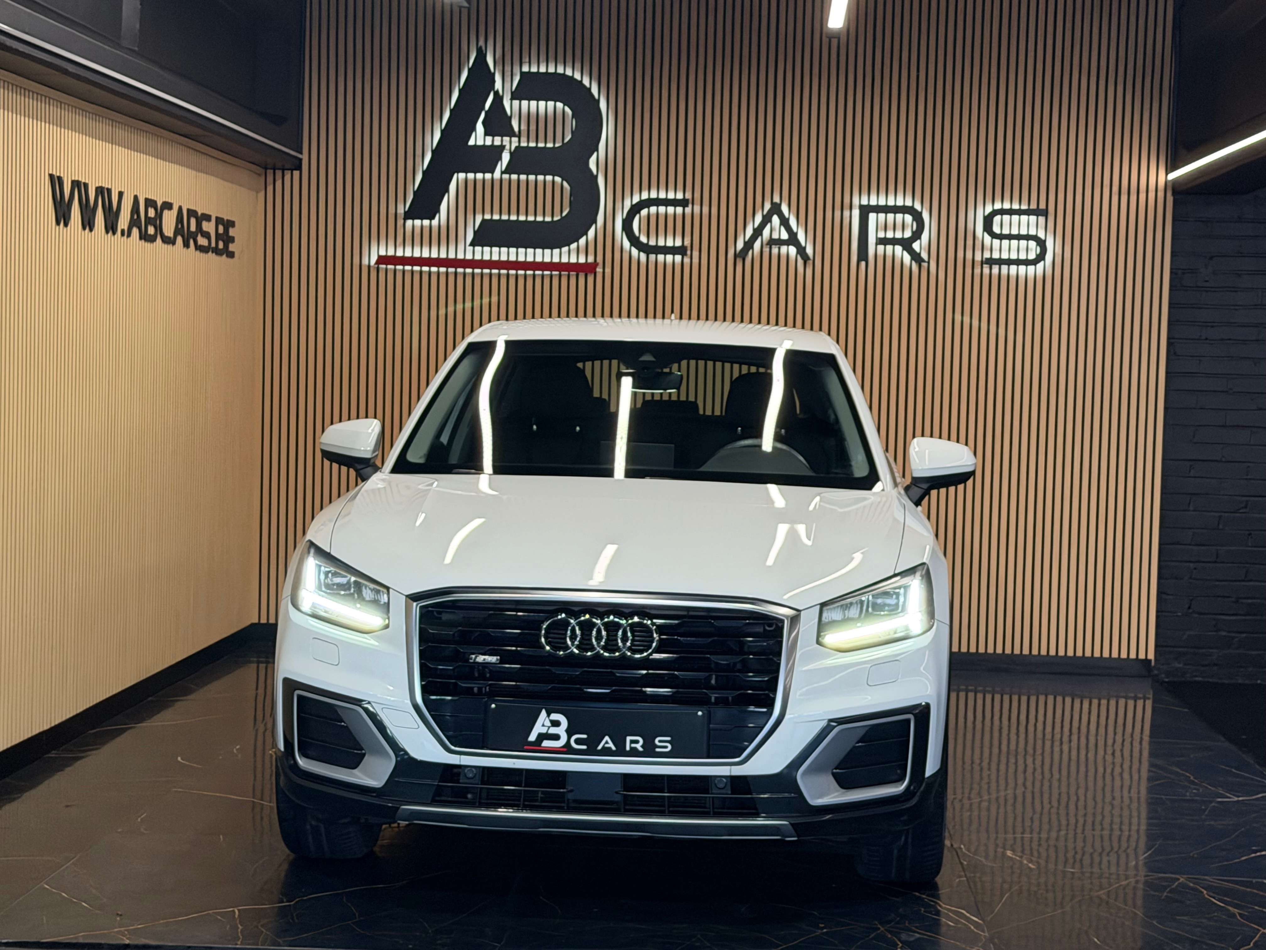 Audi Q2 1.4TFSI S-LINE **BOITE AUTOMATIQUE ** GARANTIE 13 MOIS