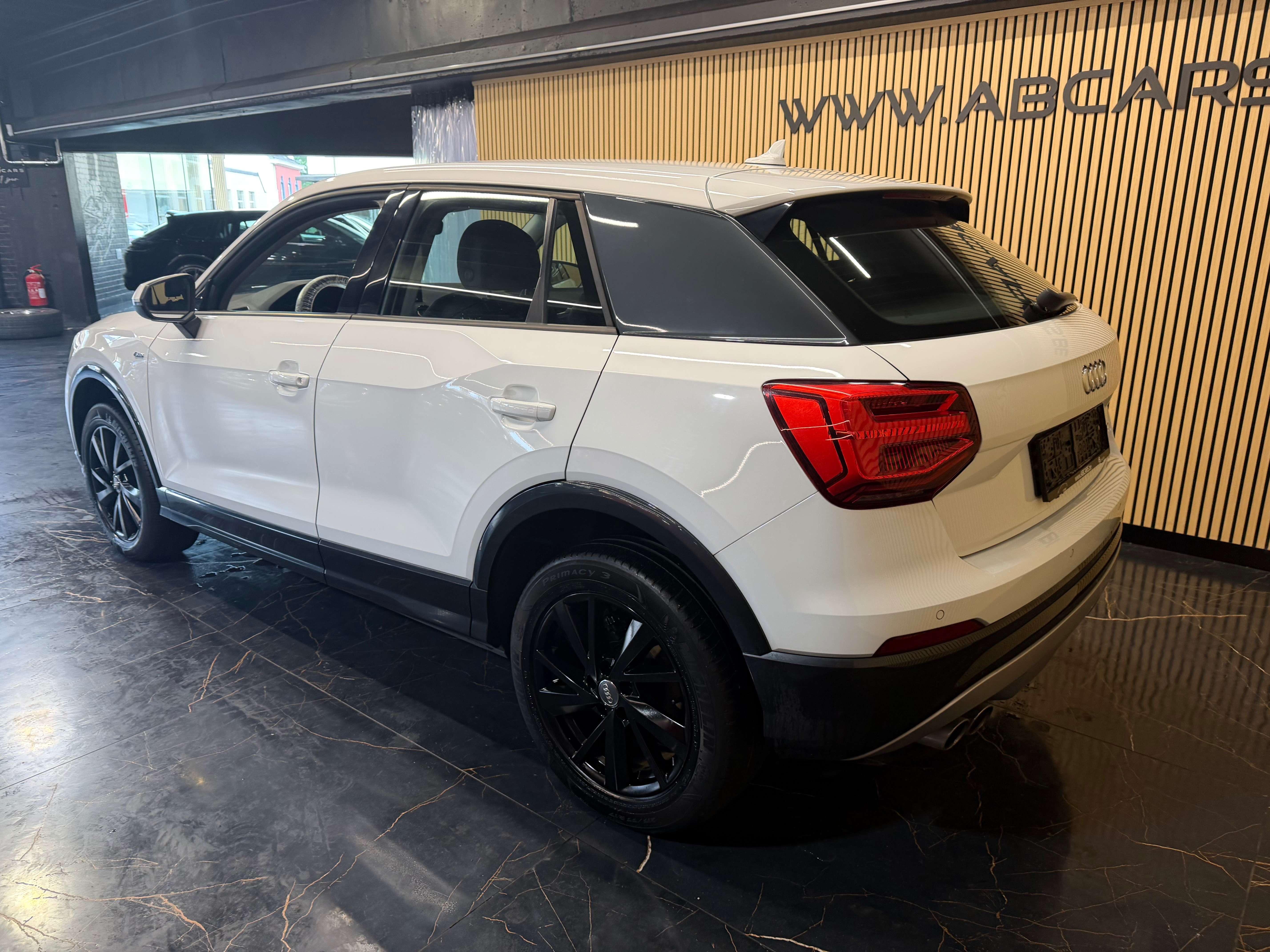 Audi Q2 1.4TFSI S-LINE **BOITE AUTOMATIQUE ** GARANTIE 13 MOIS