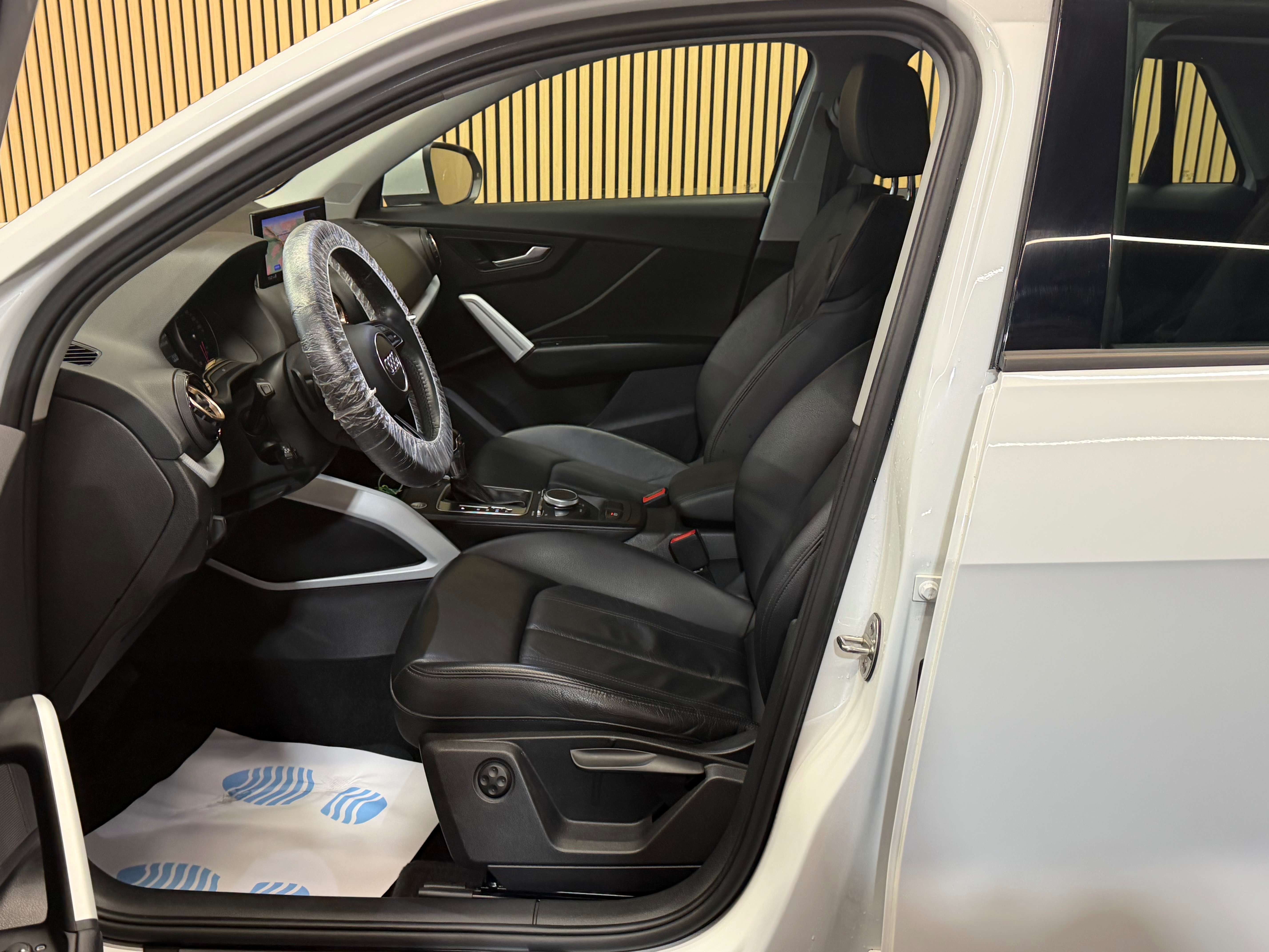 Audi Q2 1.4TFSI S-LINE **BOITE AUTOMATIQUE ** GARANTIE 13 MOIS