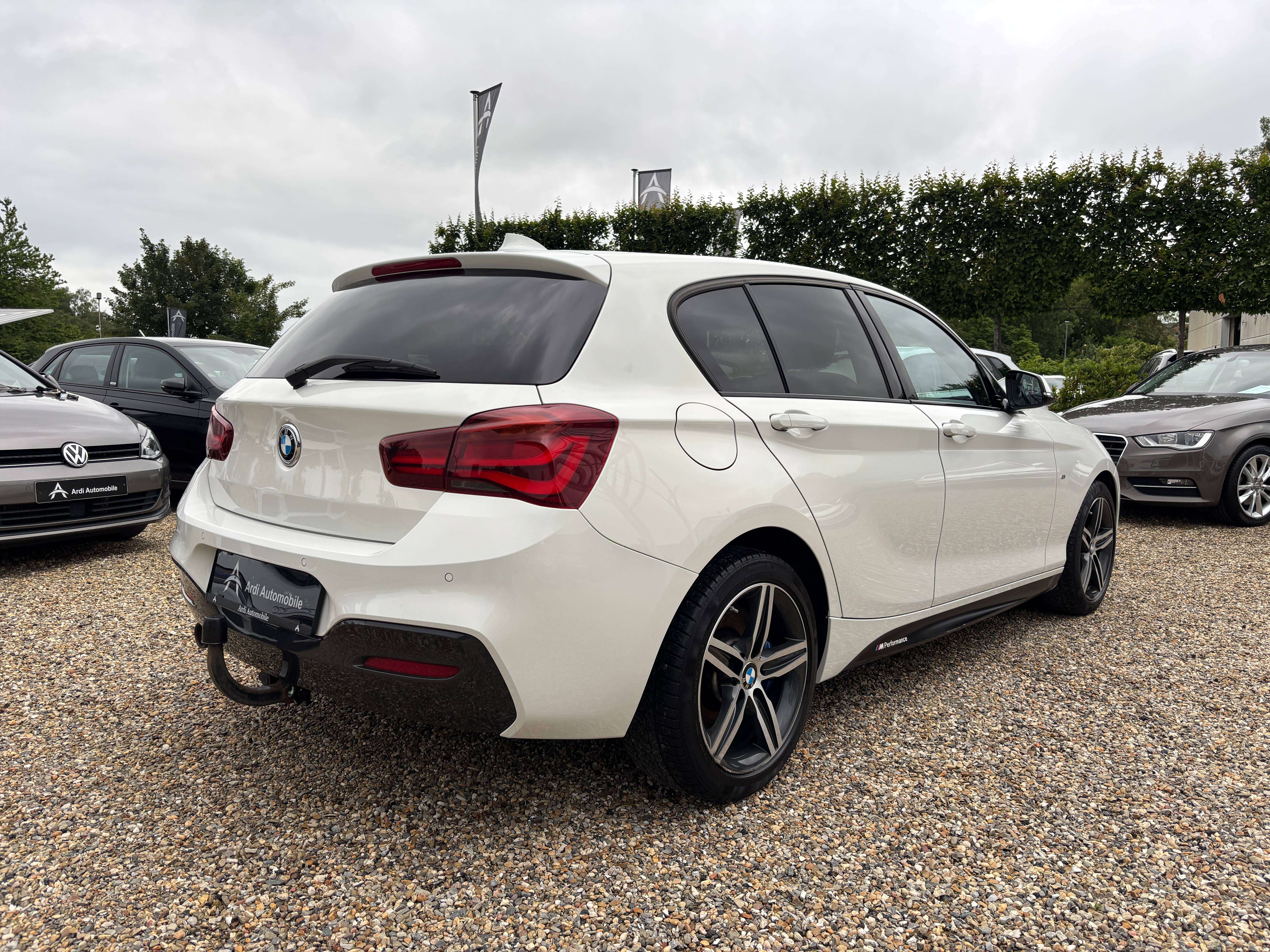 BMW 118 d *PACK M*SIEGE CHAUFF*CAPTEUR AV+AR*LED*1ER PROPRIO*GARANTIE*