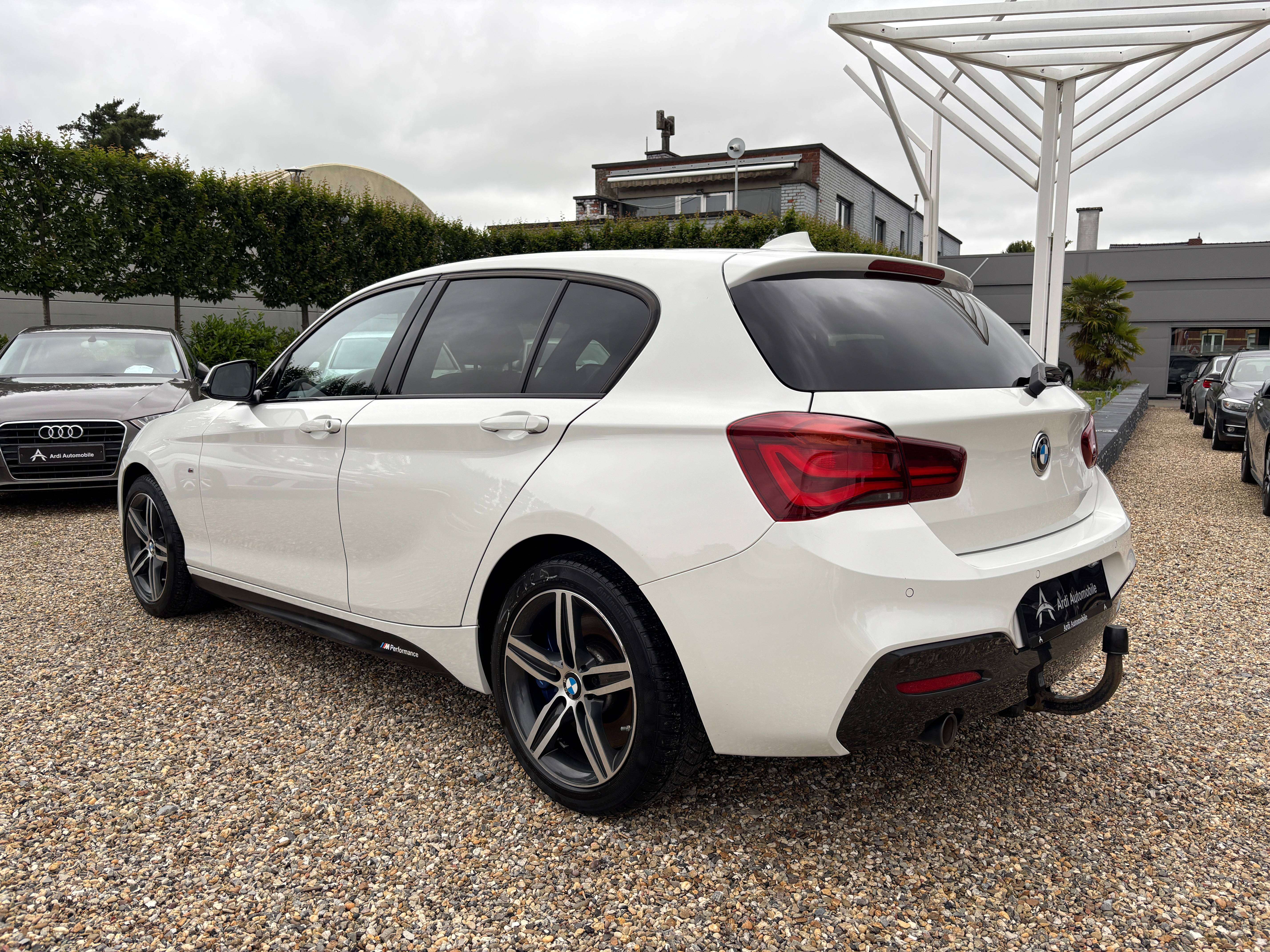 BMW 118 d *PACK M*SIEGE CHAUFF*CAPTEUR AV+AR*LED*1ER PROPRIO*GARANTIE*