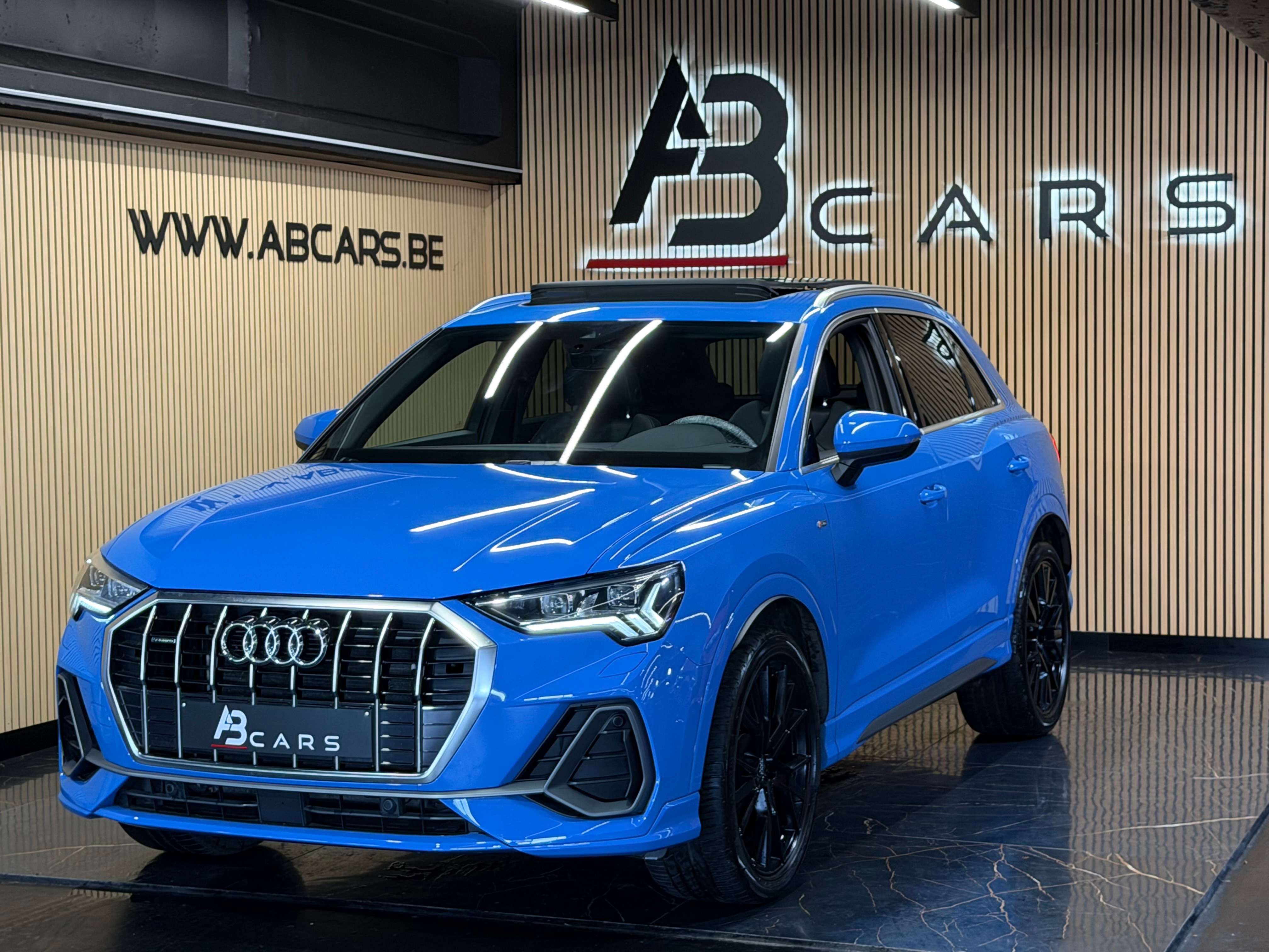 Audi Q3 2.0TFSI S LINE QUATTRO ** 1 ER PROPRIETAIRE ** GARANTIE 12 MOIS **