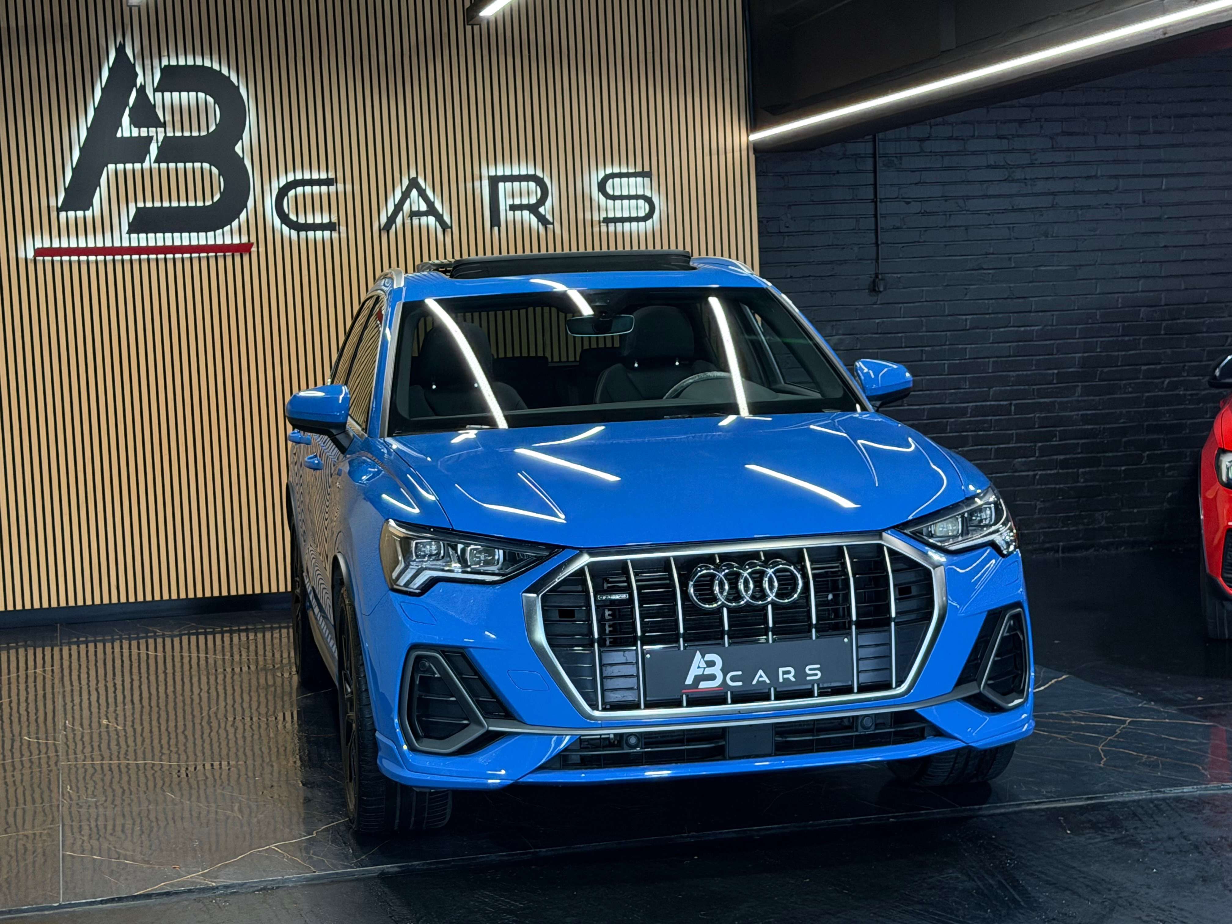Audi Q3 2.0TFSI S LINE QUATTRO ** 1 ER PROPRIETAIRE ** GARANTIE 12 MOIS **