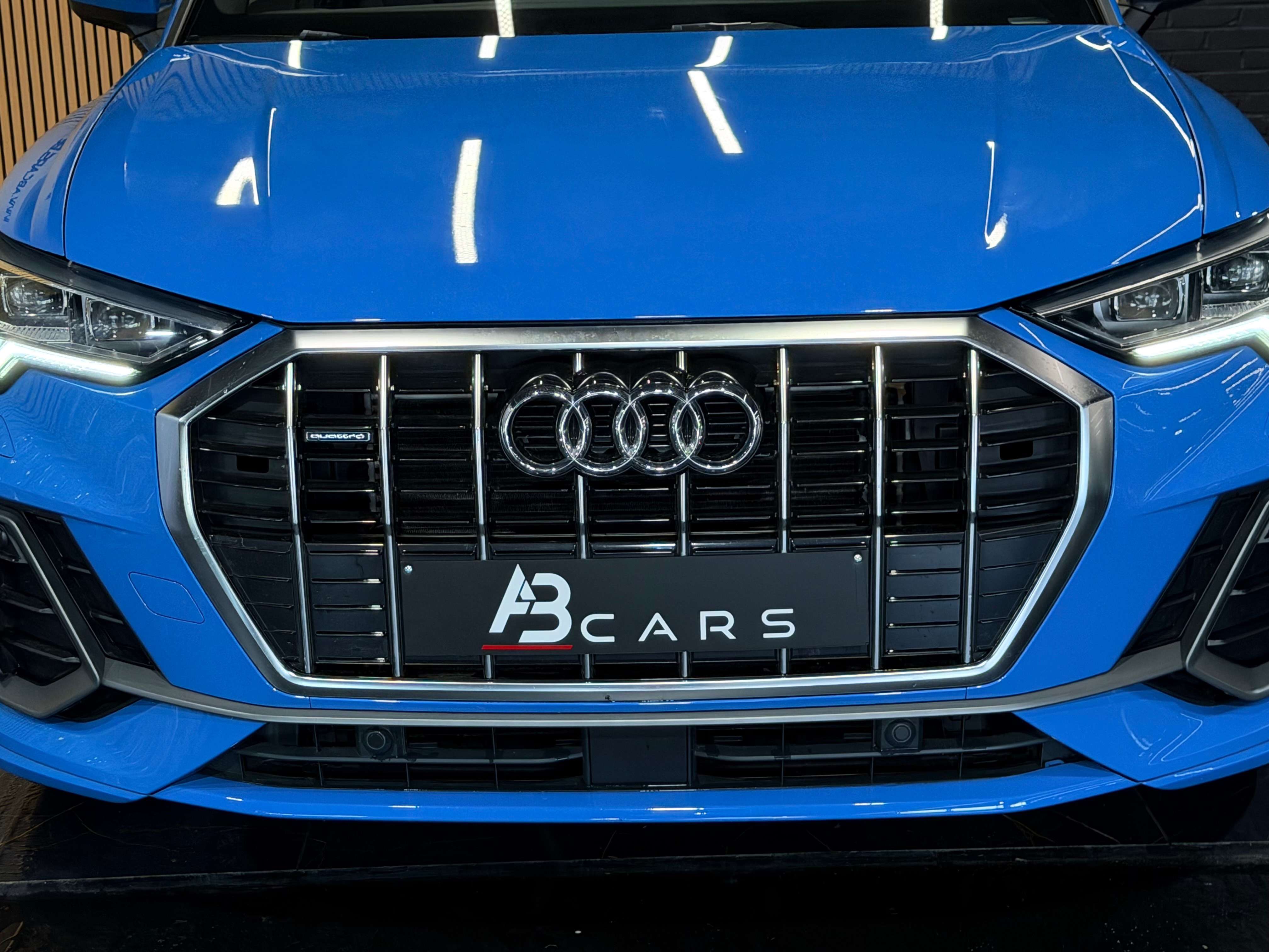 Audi Q3 2.0TFSI S LINE QUATTRO ** 1 ER PROPRIETAIRE ** GARANTIE 12 MOIS **