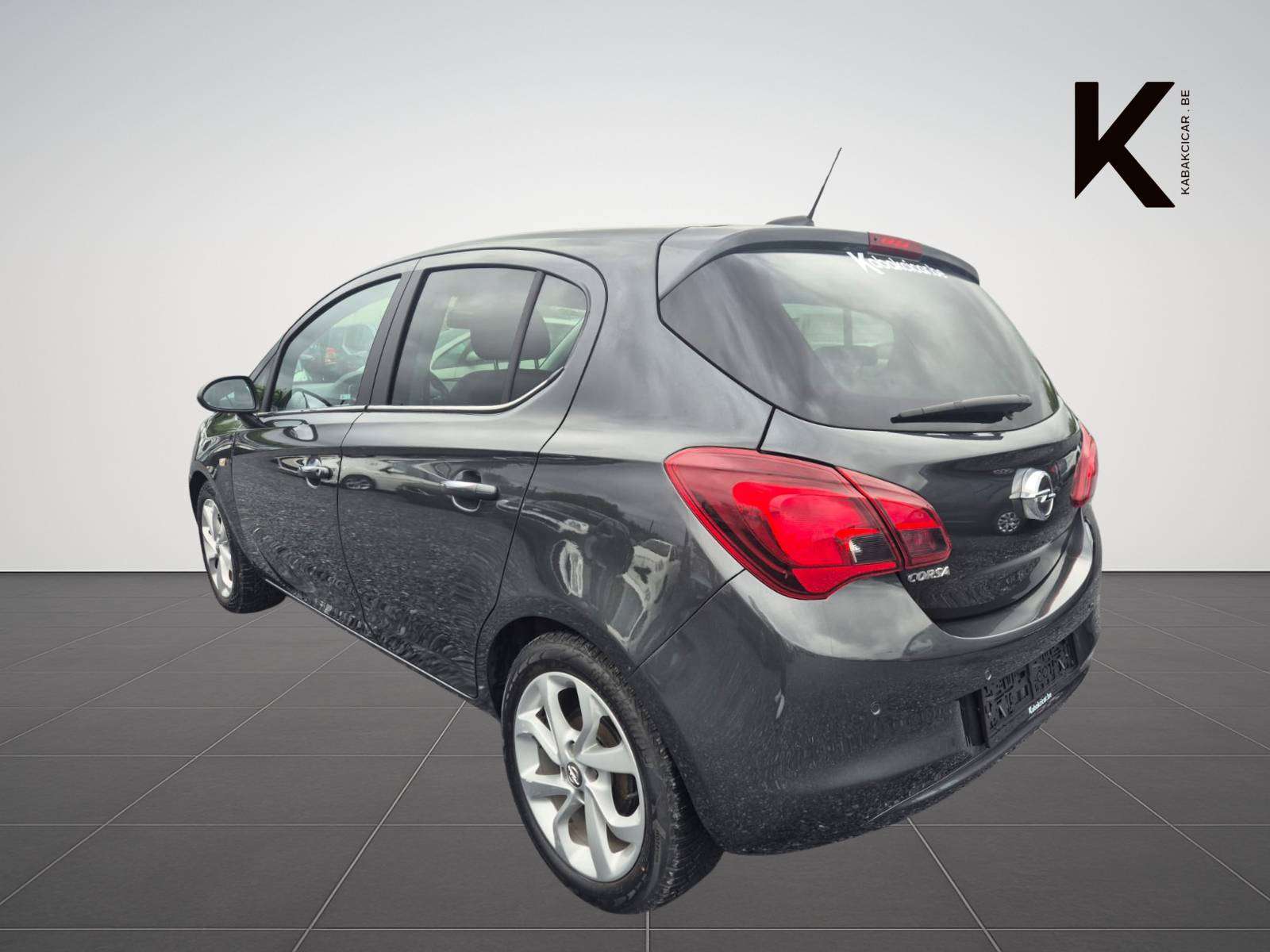 Opel Corsa 1.4i Essentia / 44.925 Km ! / Carplay / Navigation / Garantie 12 mois