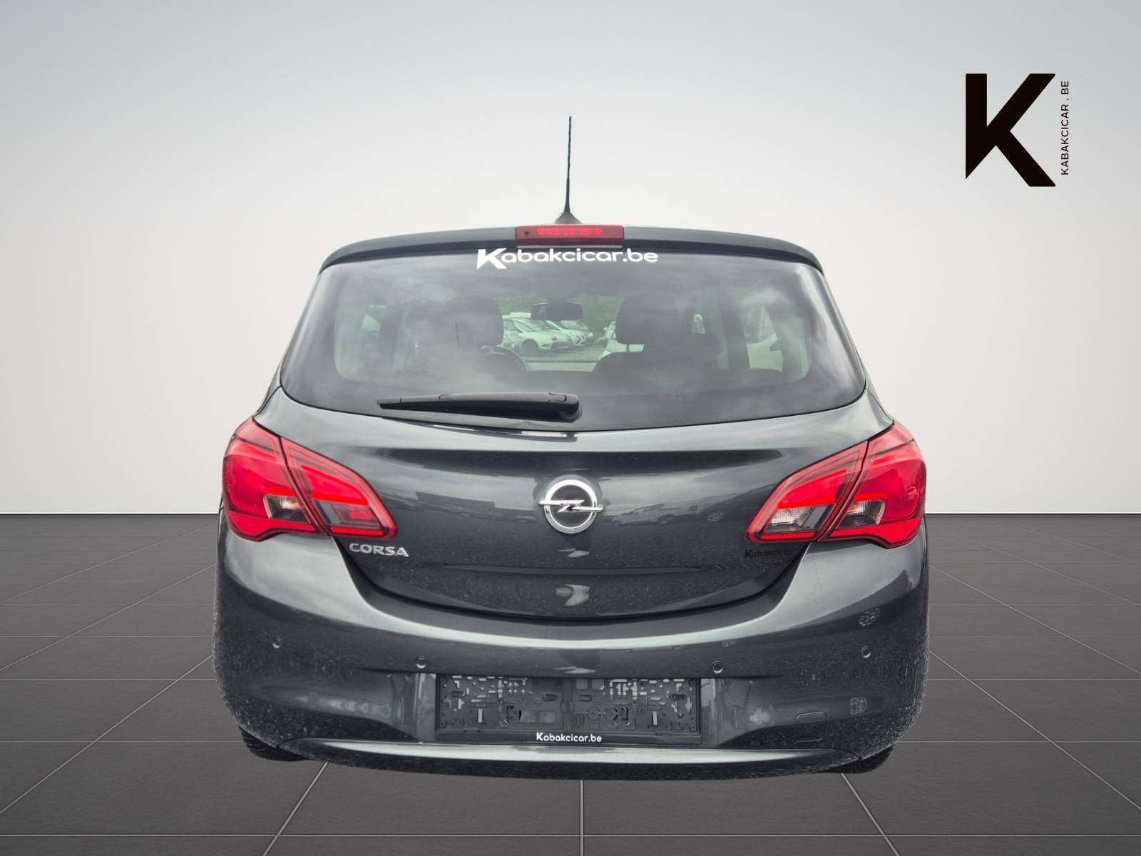 Opel Corsa 1.4i Essentia / 44.925 Km ! / Carplay / Navigation / Garantie 12 mois