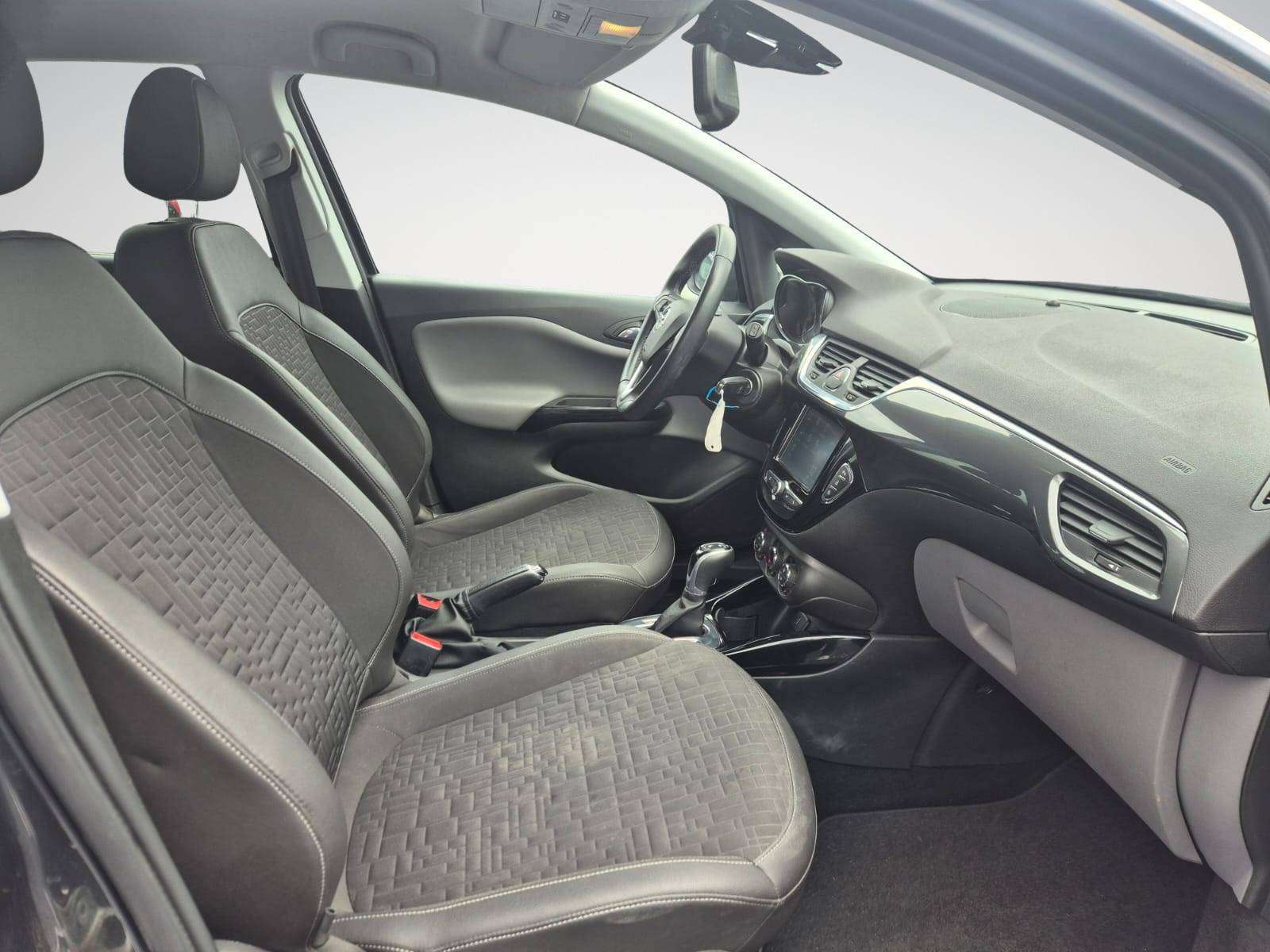 Opel Corsa 1.4i Essentia / 44.925 Km ! / Carplay / Navigation / Garantie 12 mois