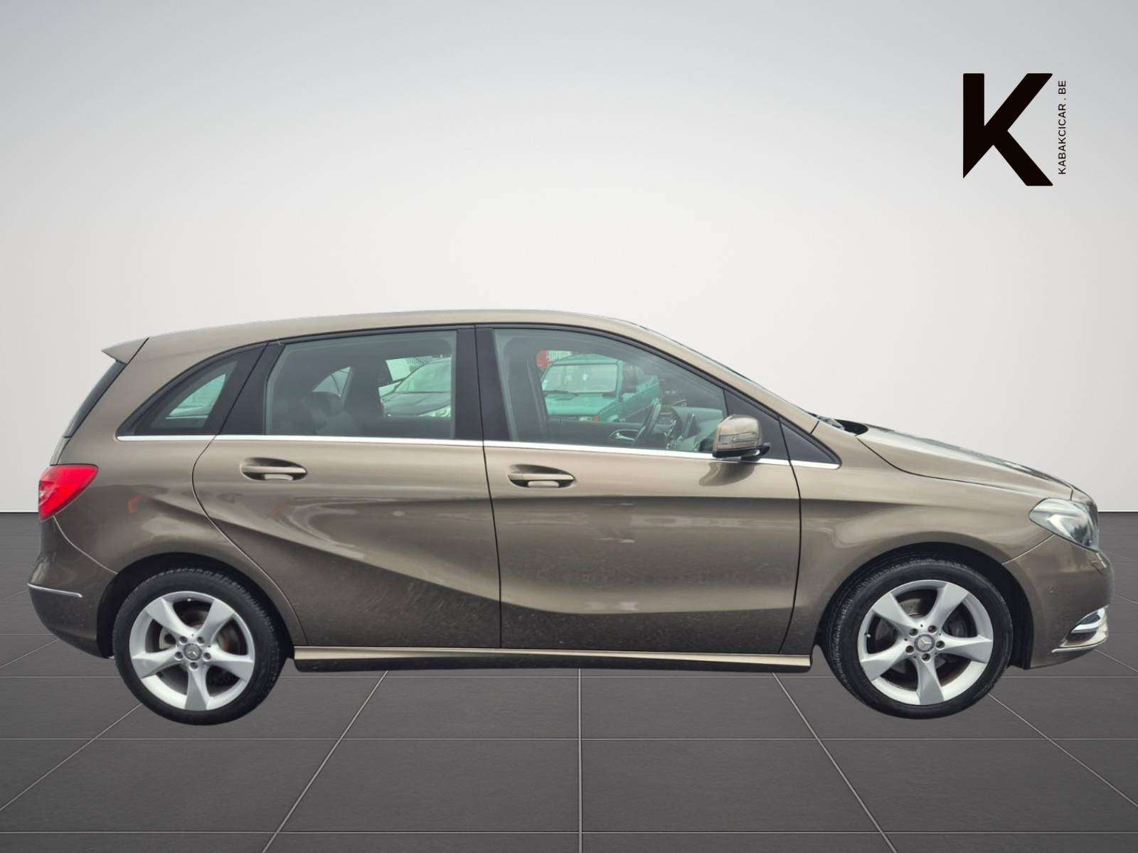 Mercedes-Benz B 180 Bluetooth / Capteurs Avant + Arrière / USB - MP3 / Garantie 12 Mois