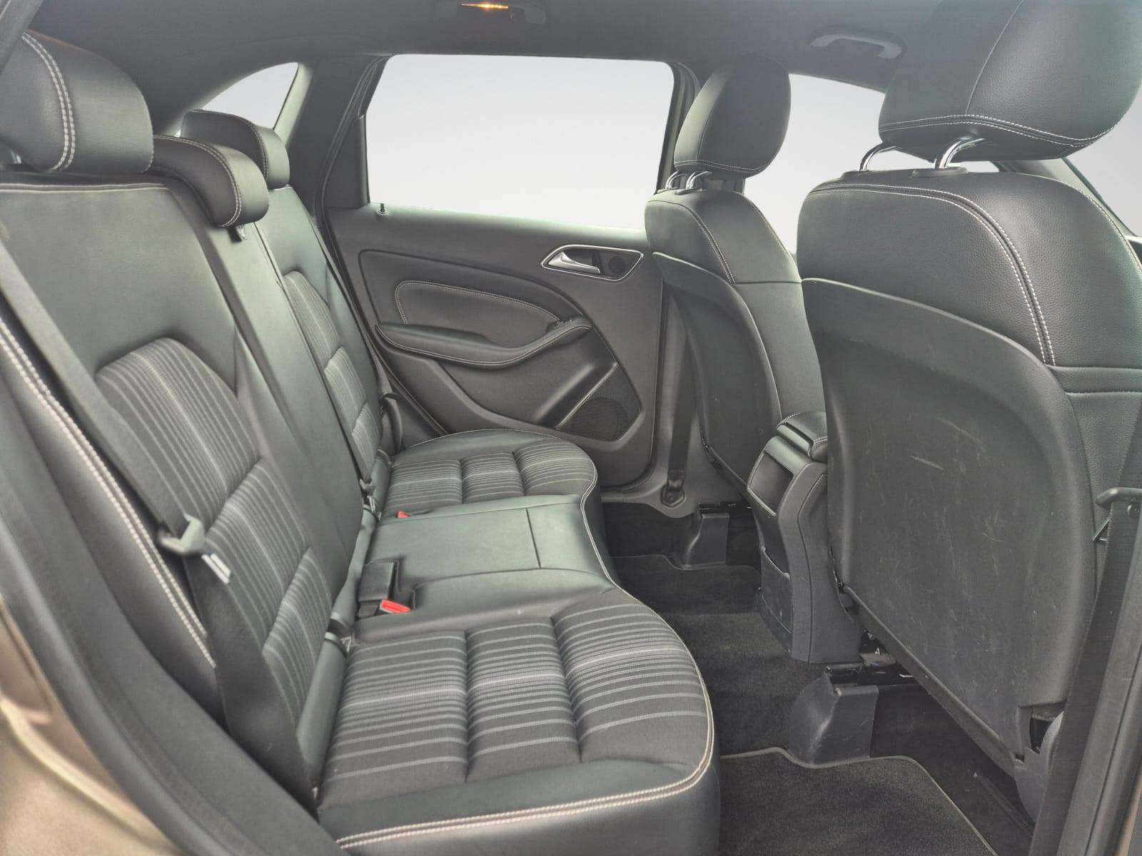 Mercedes-Benz B 180 Bluetooth / Capteurs Avant + Arrière / USB - MP3 / Garantie 12 Mois