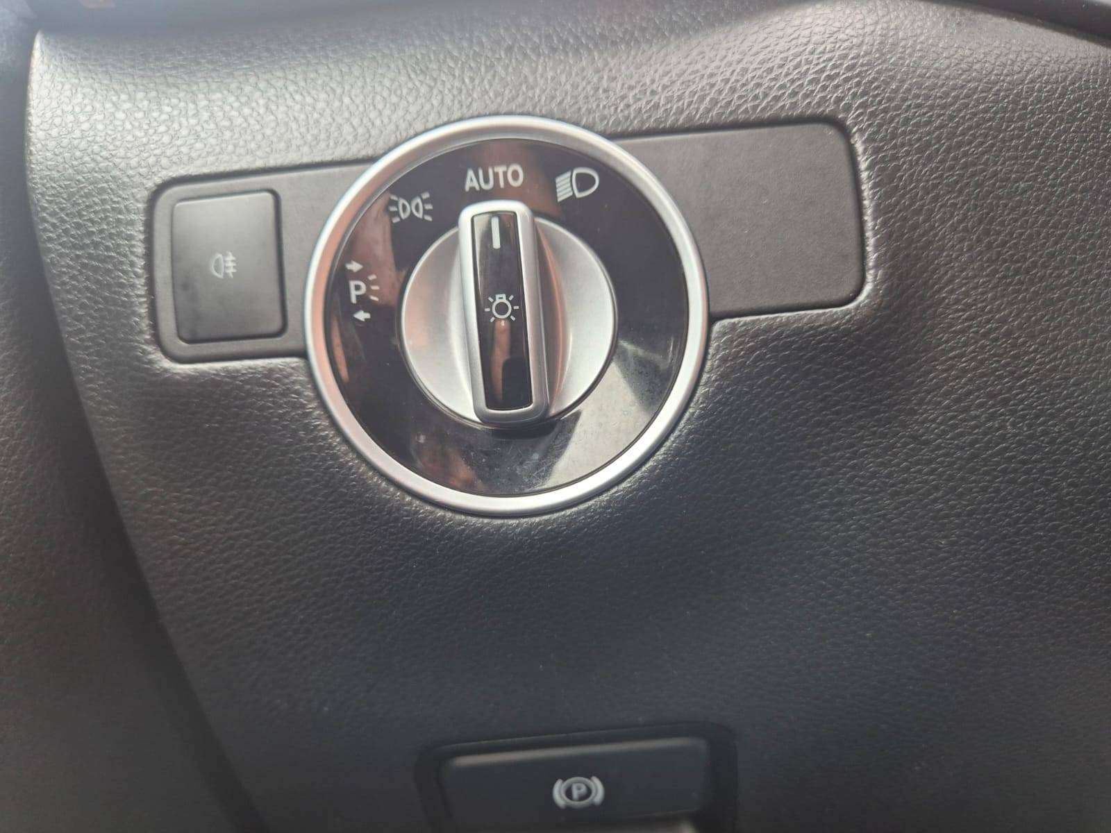 Mercedes-Benz B 180 Bluetooth / Capteurs Avant + Arrière / USB - MP3 / Garantie 12 Mois