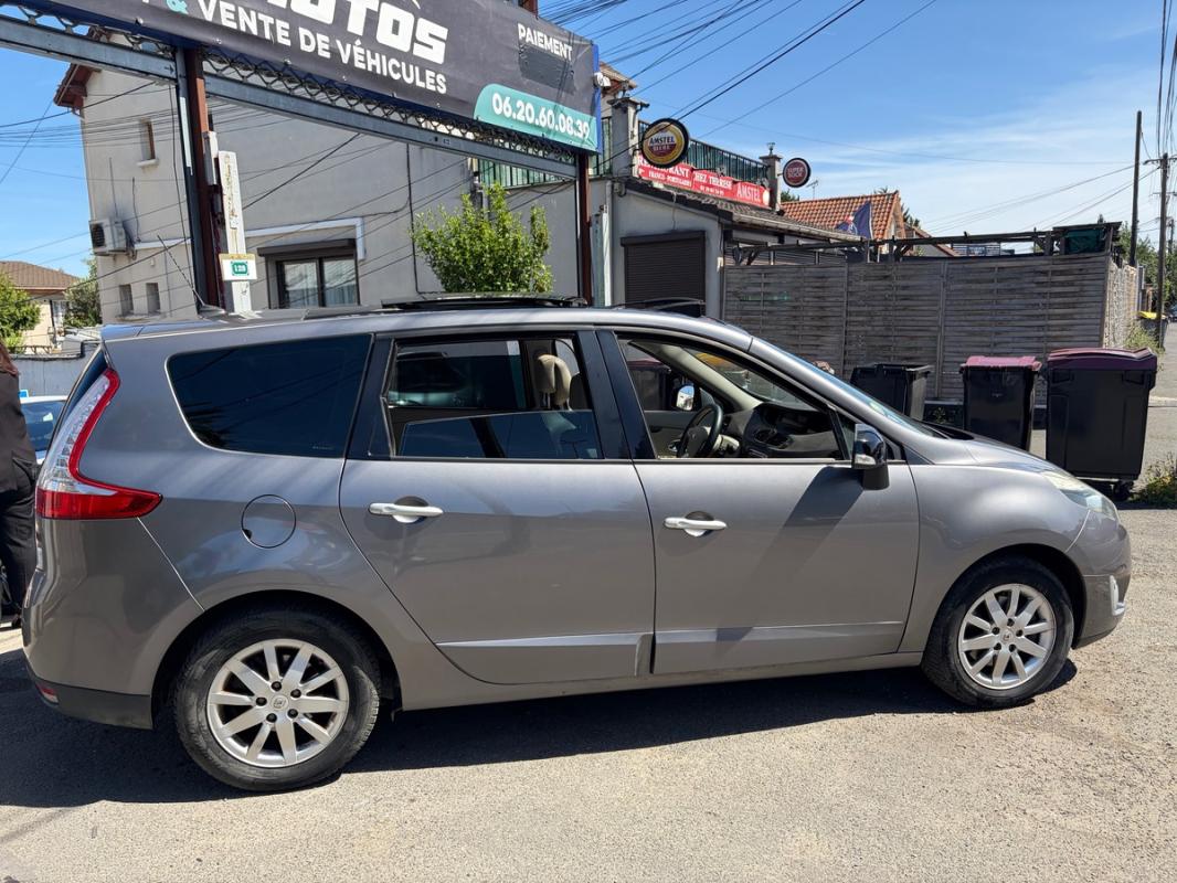 Renault Scenic 1.6l DCI 130 BOSE CHAÎNE DE DISTRIBUTION TOIT OUVRANT CUIR CHAUFFANT GPS PAYÉ EN 3Foi