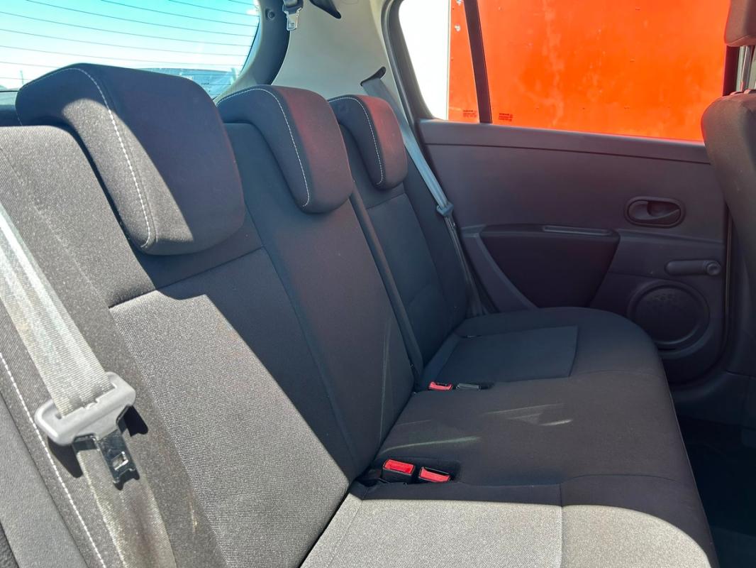 Renault Clio III PHASE 2 1.5 DCI 75 CH - ENTIÈREMENT RÉVISÉE ET GARANTIE 12 MOIS EUROPE