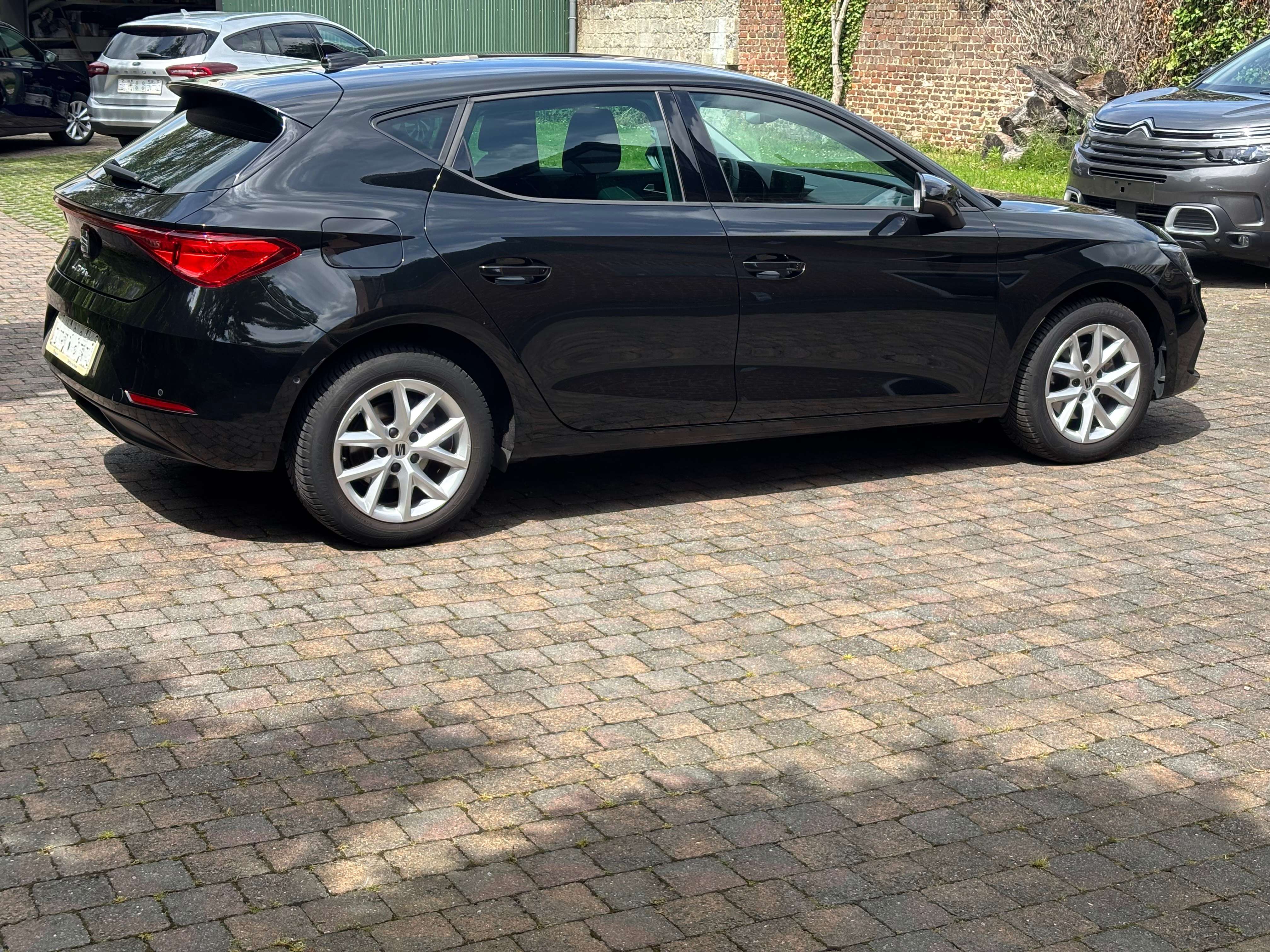 SEAT Leon Leon 1.0 eTSI MHEV Move! DSG (EU6AP)