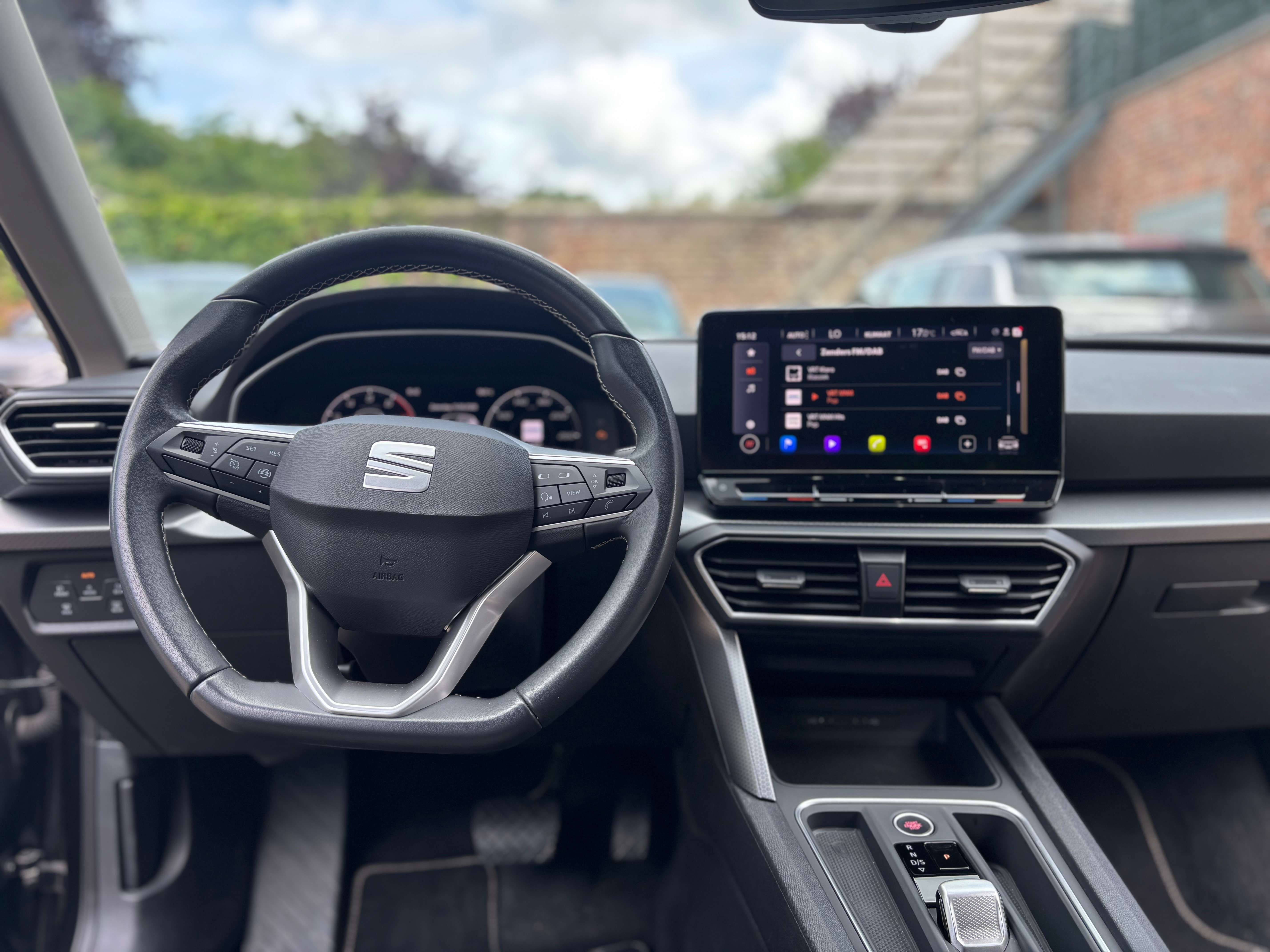 SEAT Leon Leon 1.0 eTSI MHEV Move! DSG (EU6AP)