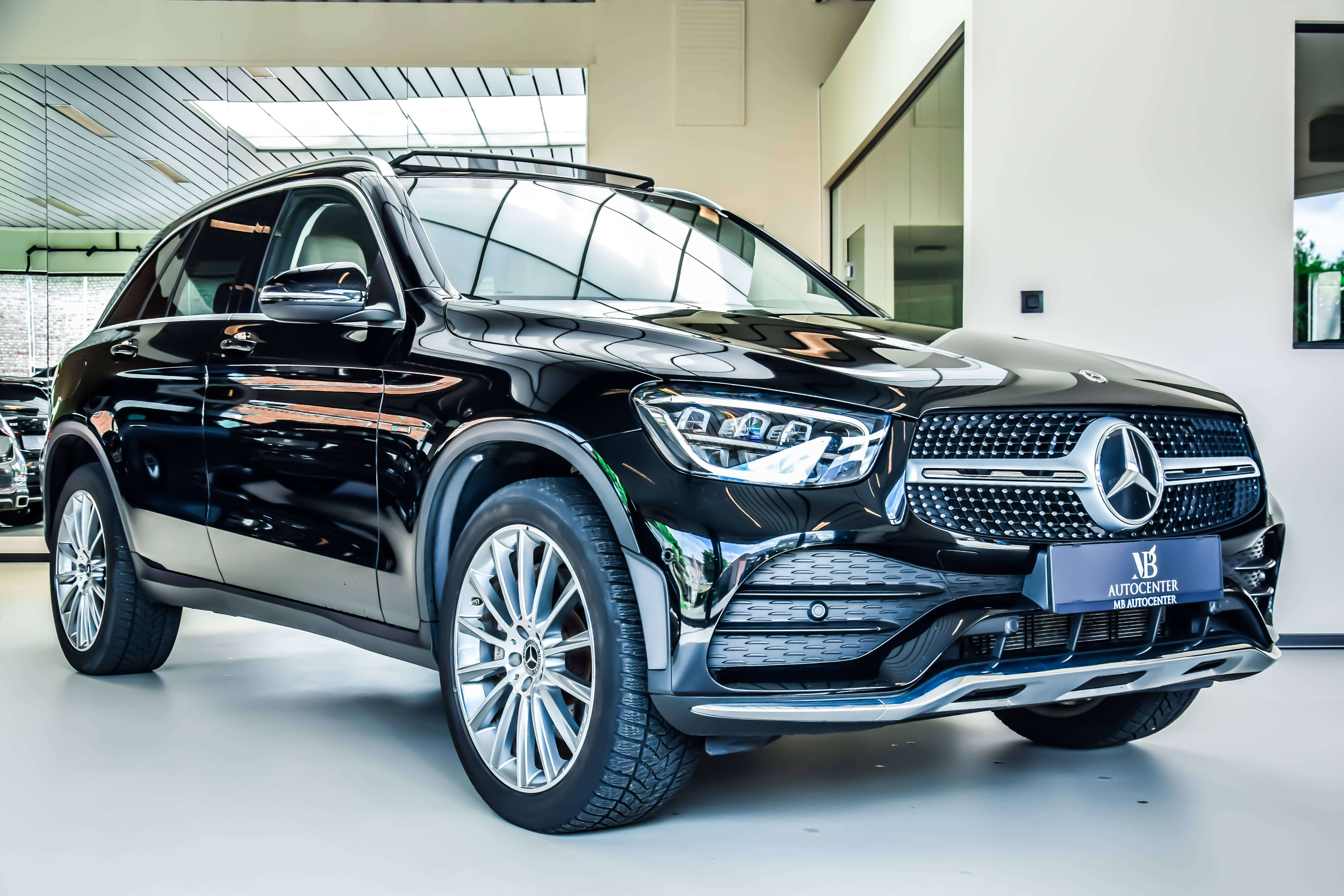 Mercedes-Benz GLC 300 e 4-Matic AMG-Line 09/2021 - Full Option!