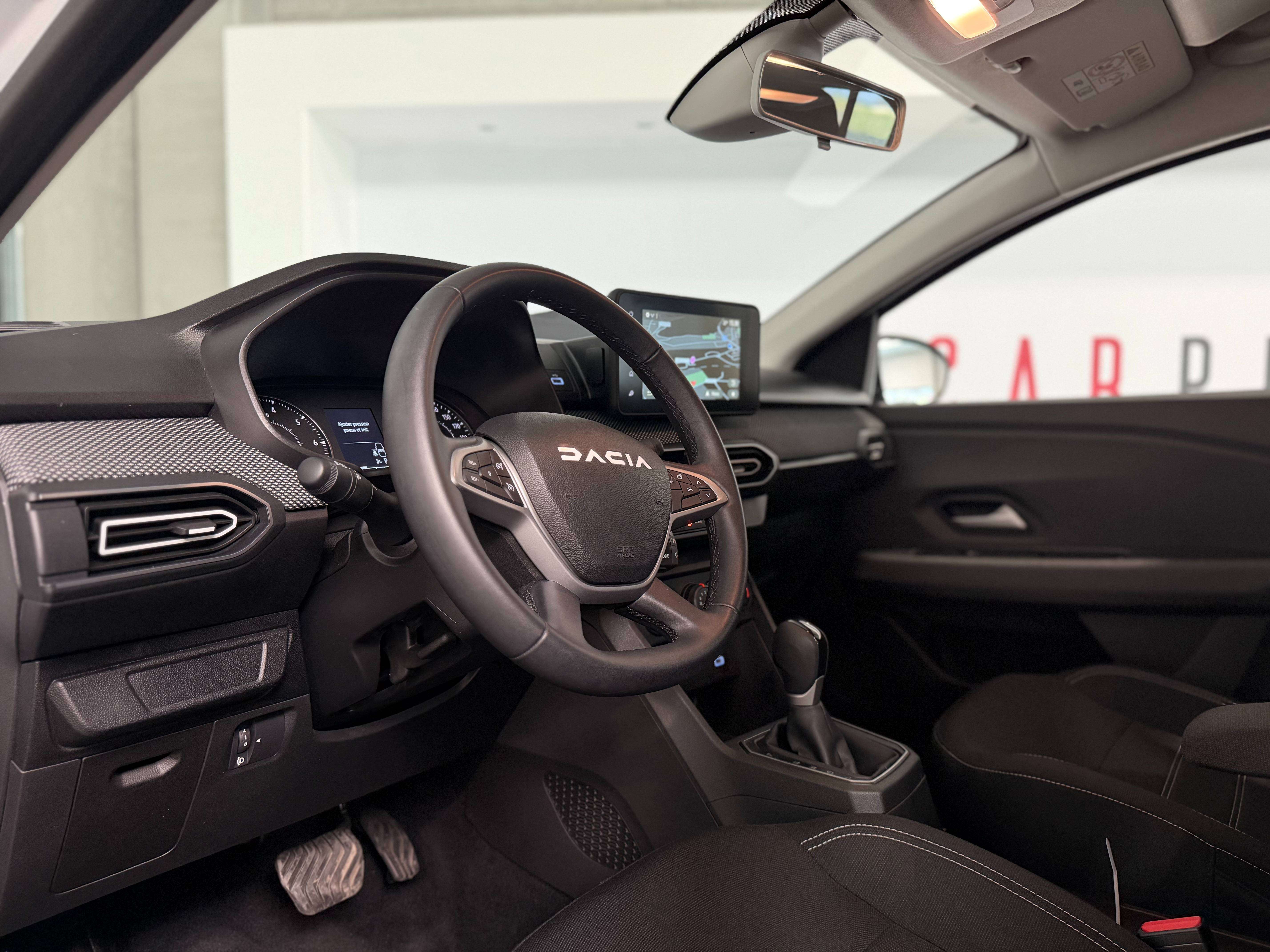 Dacia Sandero 1.0i Expression, Camera de recul, Capteurs AV/AR, Car-Play, GPS