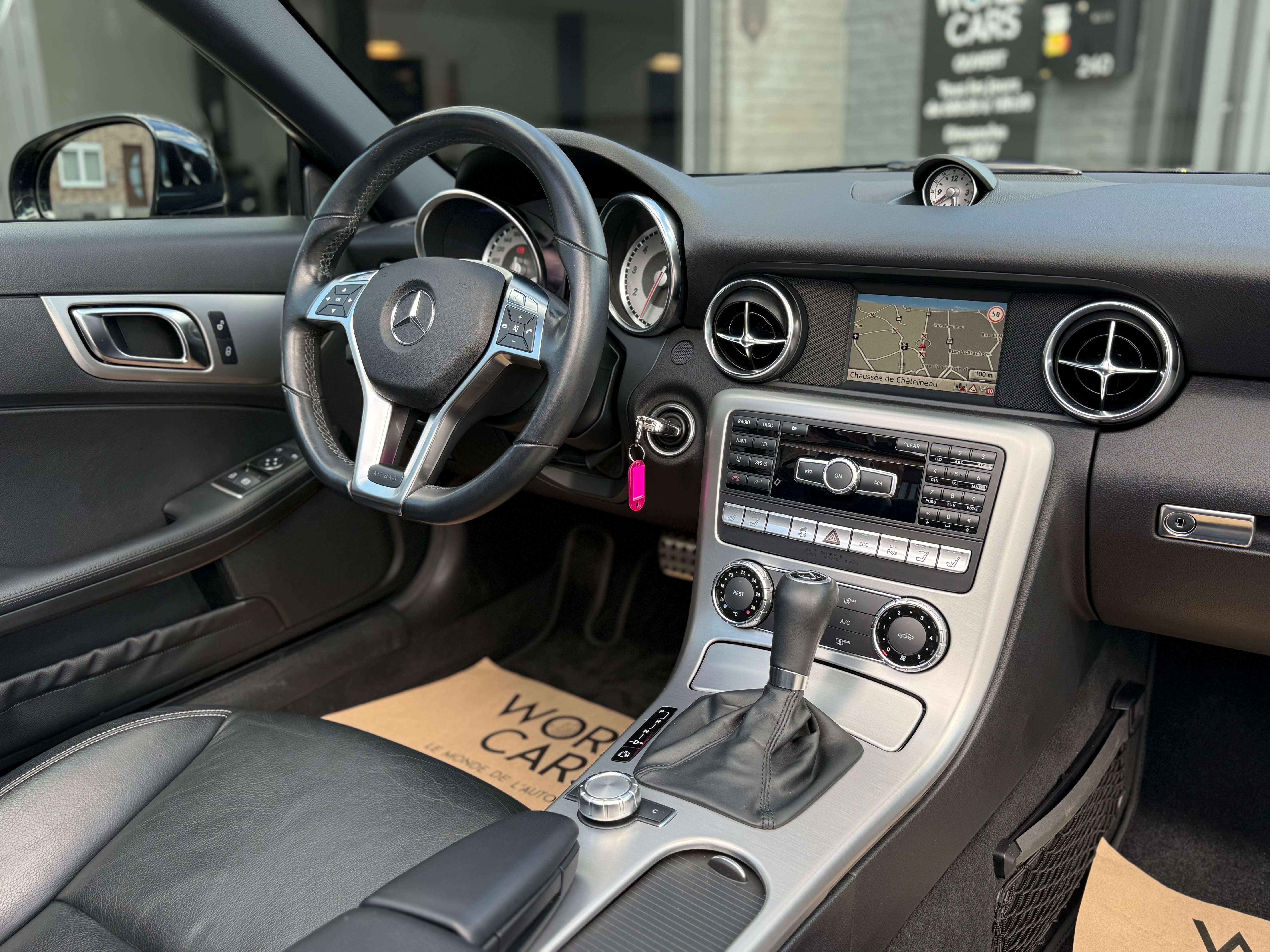 Mercedes-Benz SLK 200 AUTOMATIQUE - AIRSCARF - NAVIGATION - LED - GARANTIE 12MOIS
