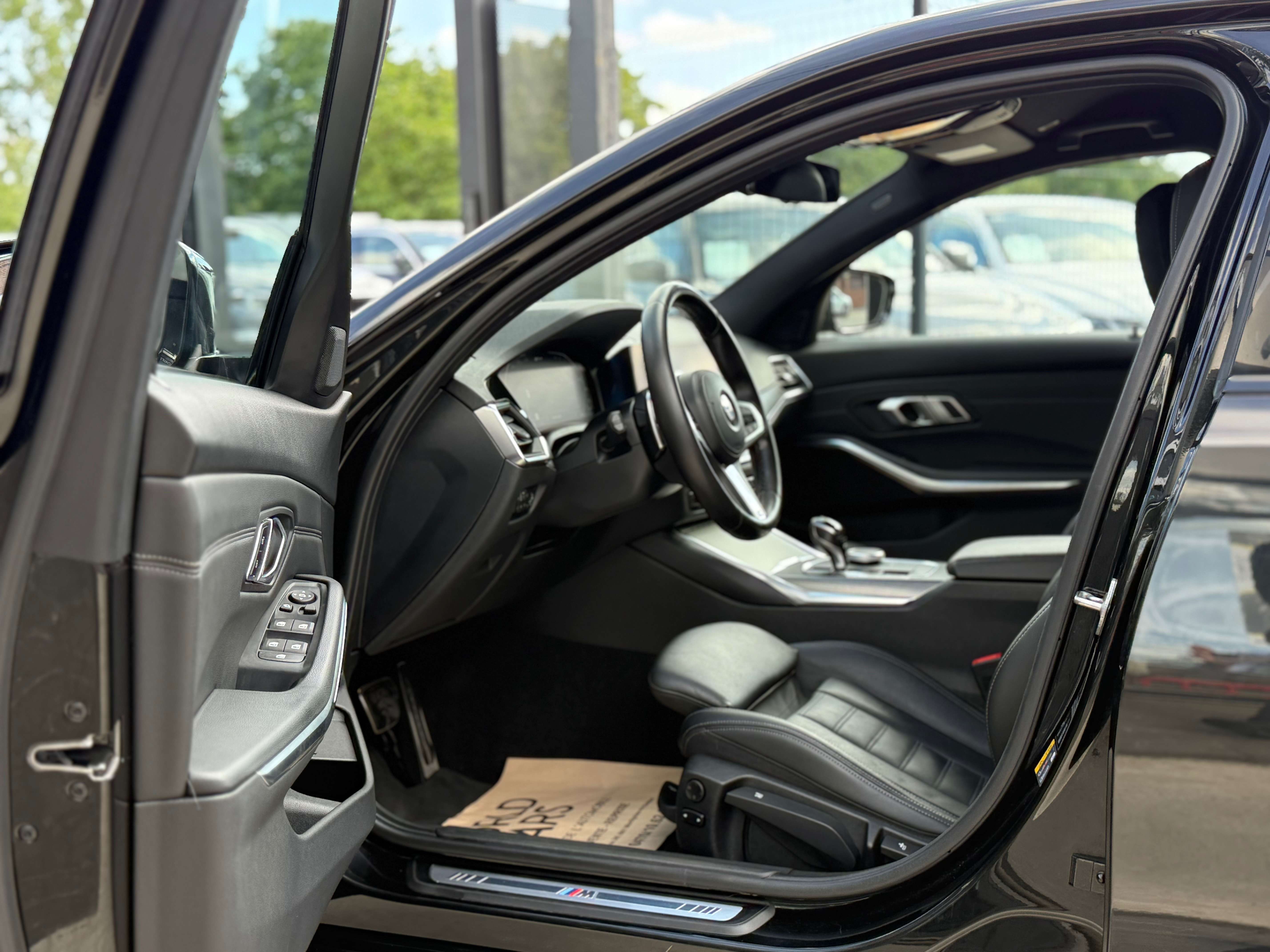 BMW 330 eA PHEV PACK M - COCKPIT - CAMERA - LINE ASSIST - FRONT ASSIST - PARK ASSIST - GARANTIE 12 MOIS