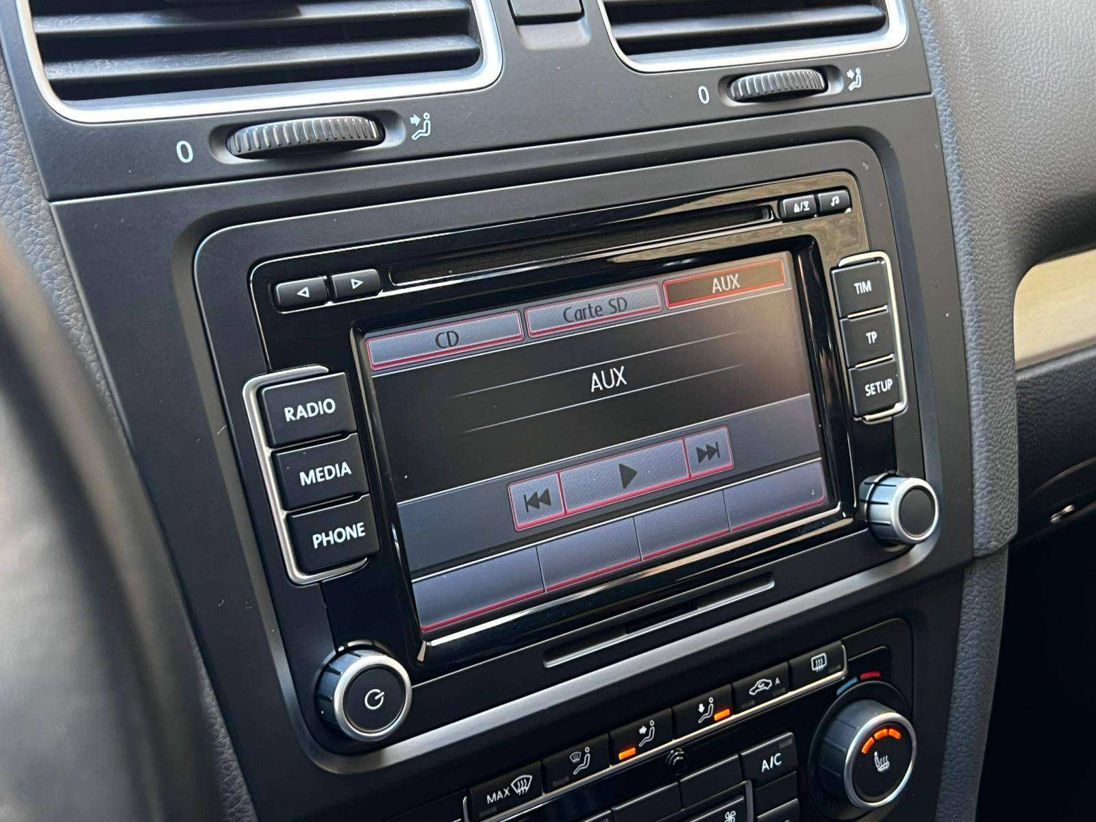 Volkswagen Golf GTI 2.0 TSI ADIDAS NAVI BI-XENON PDC CARNET COMPLET