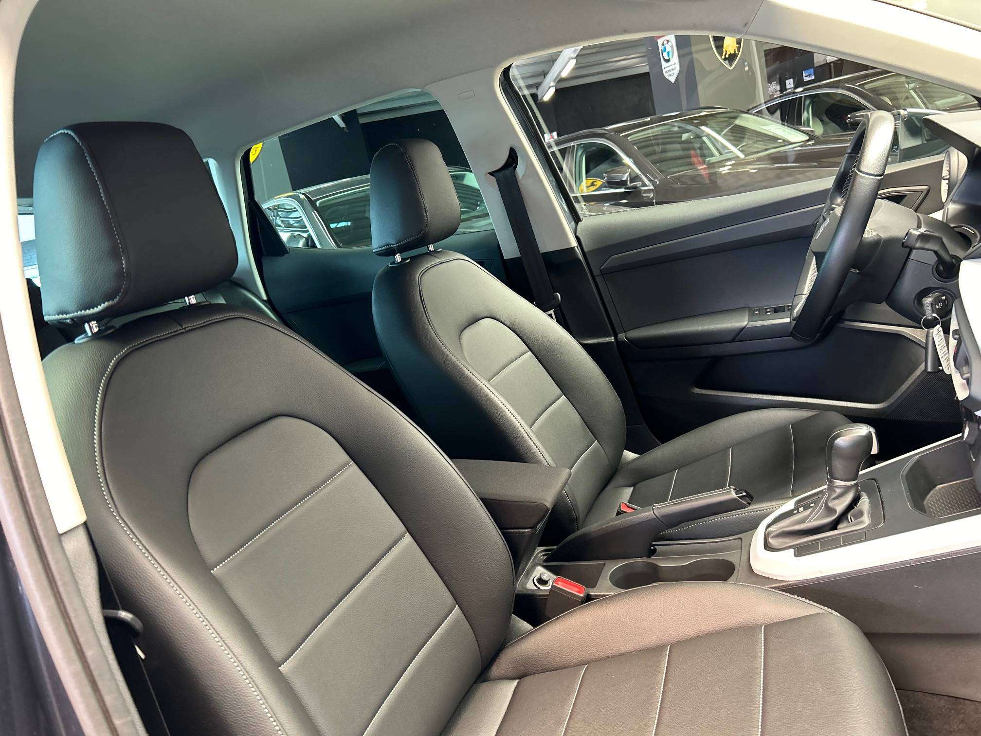 SEAT Arona 1.0 TSI DSG Alu/Leder/Led/Pdc/Cruise *1j garantie*