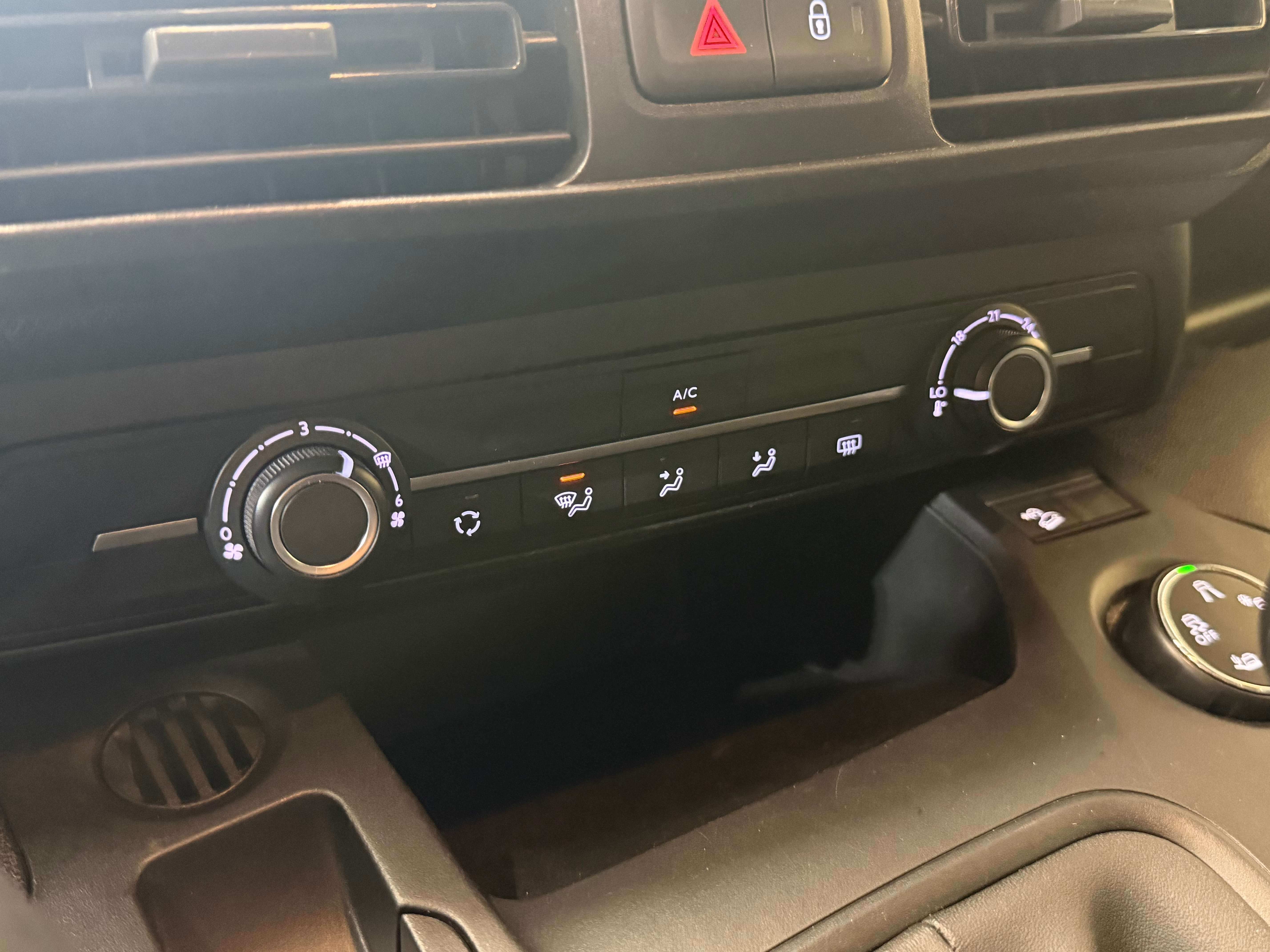 Citroen Berlingo 1.5 BlueHDi * UTILITAIRE 3 PLACES ** GARANTIE 12 MOIS